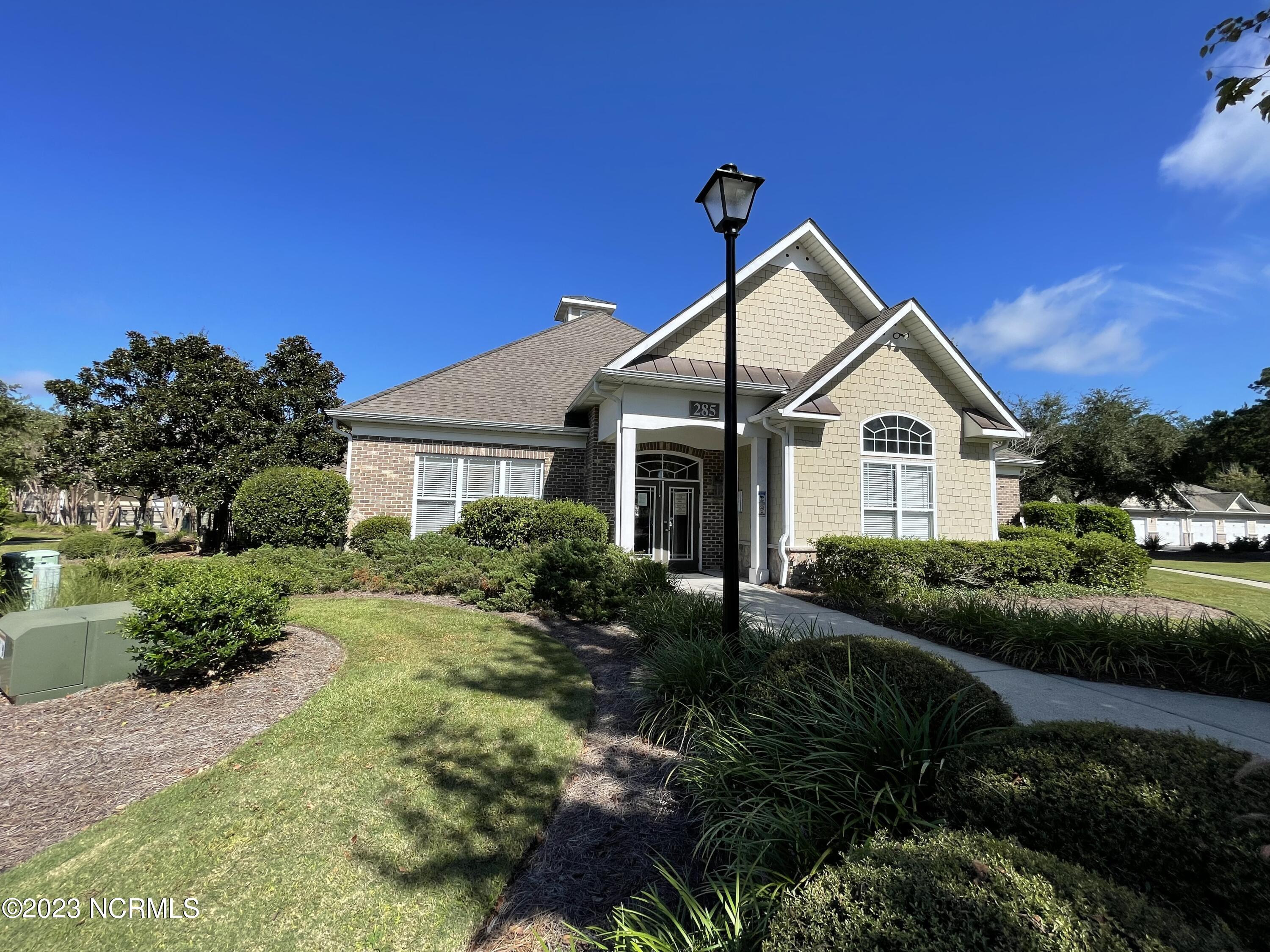 235 Woodlands Way 23