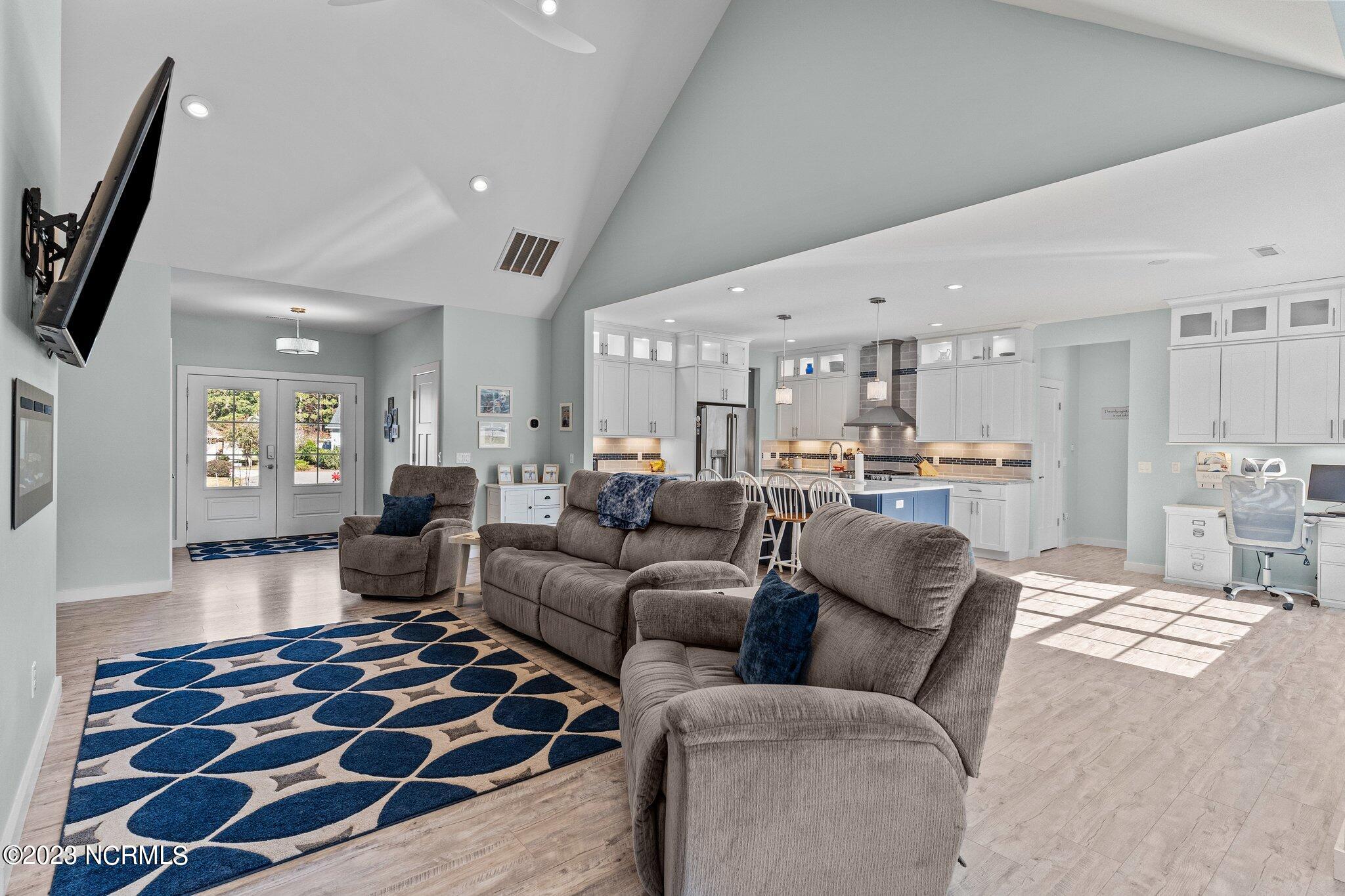 638 Kings Trail