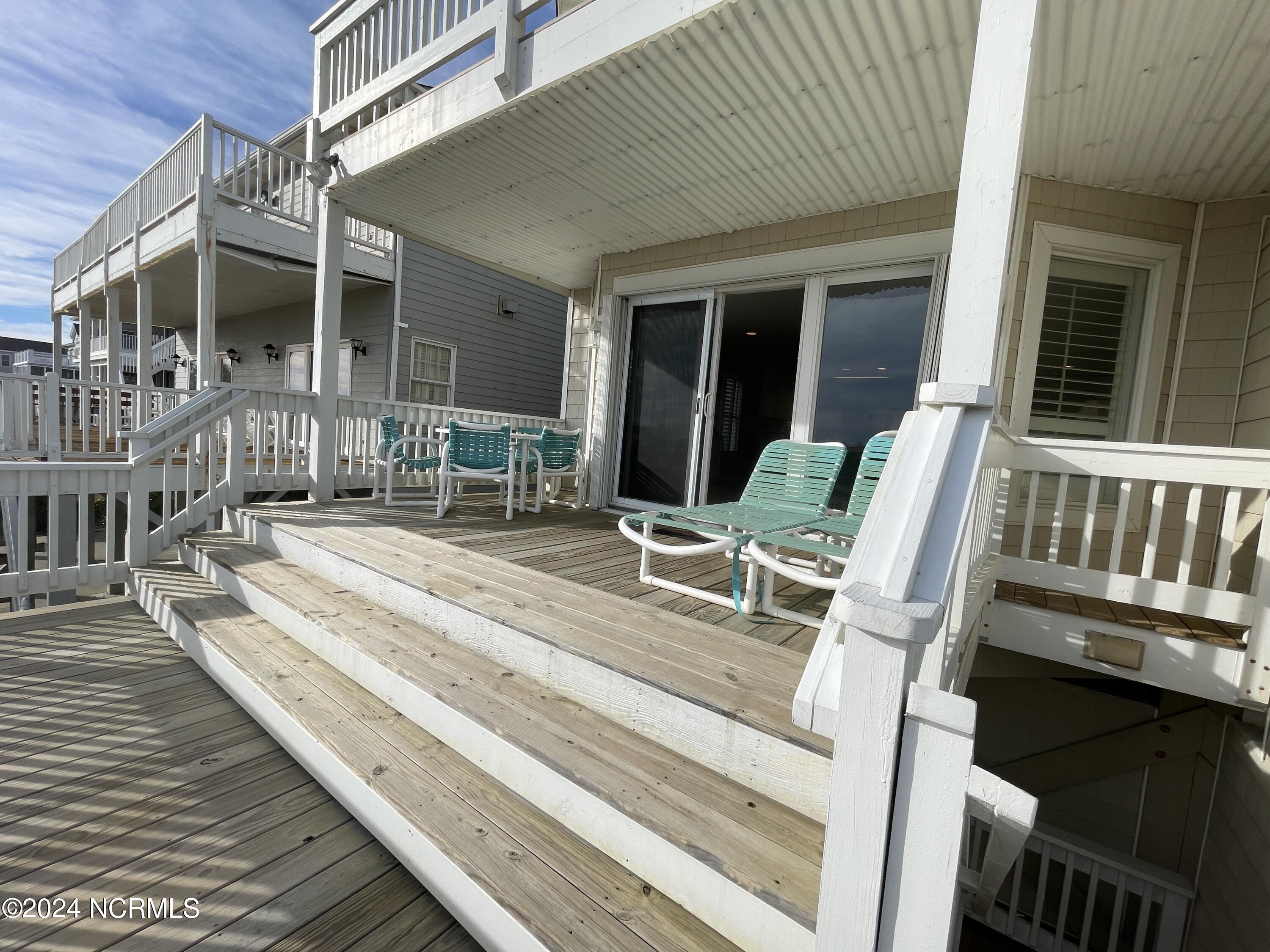 1006 E Main Street B