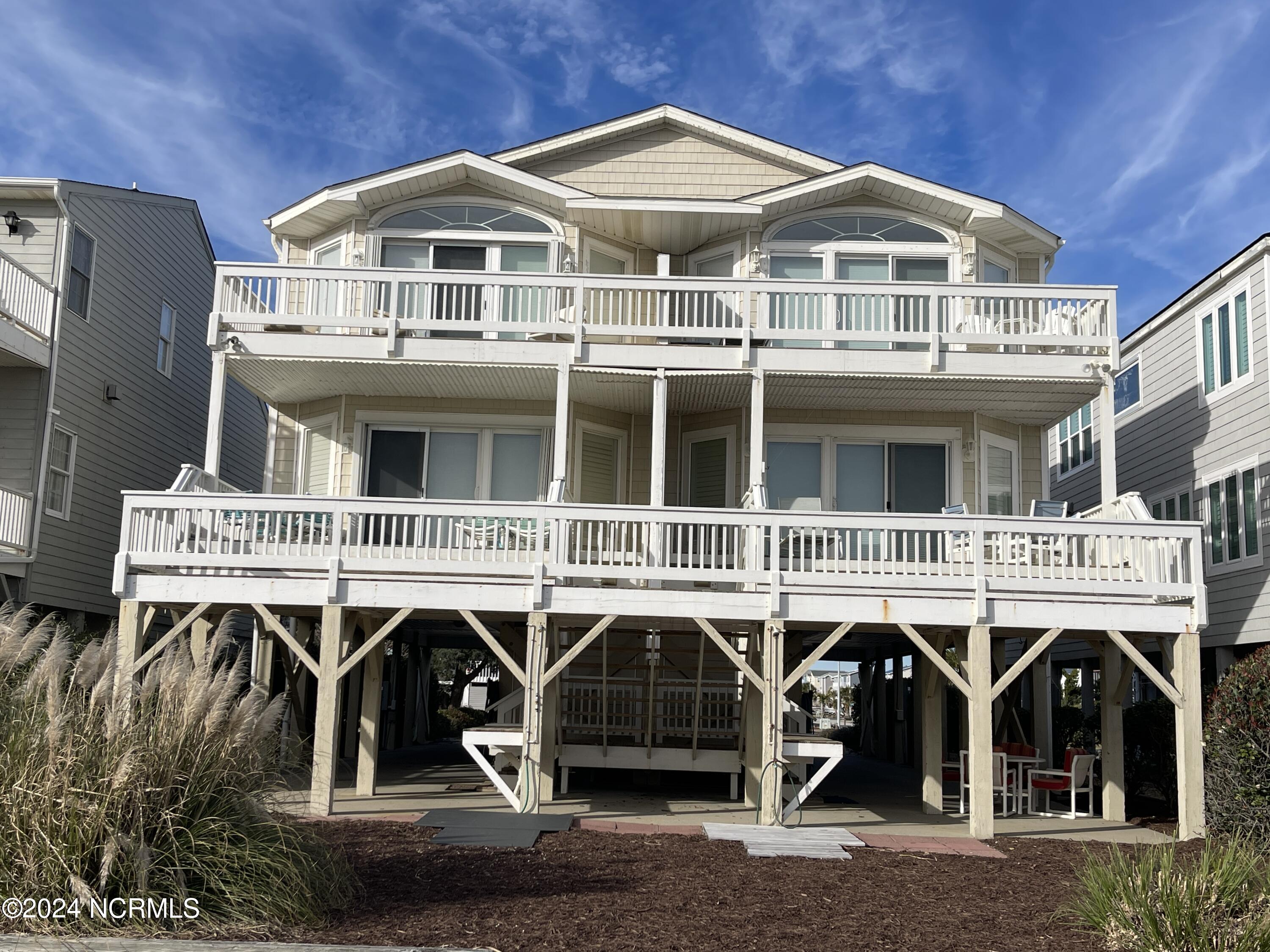 1006 E Main Street B