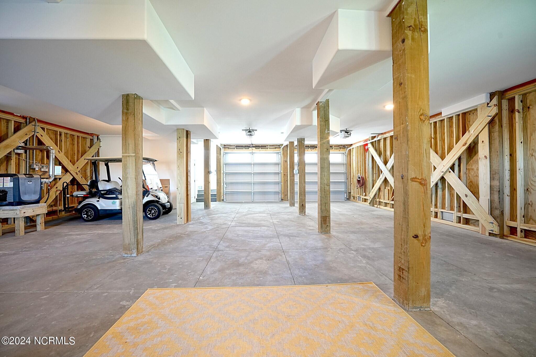 102 N Shore Drive W