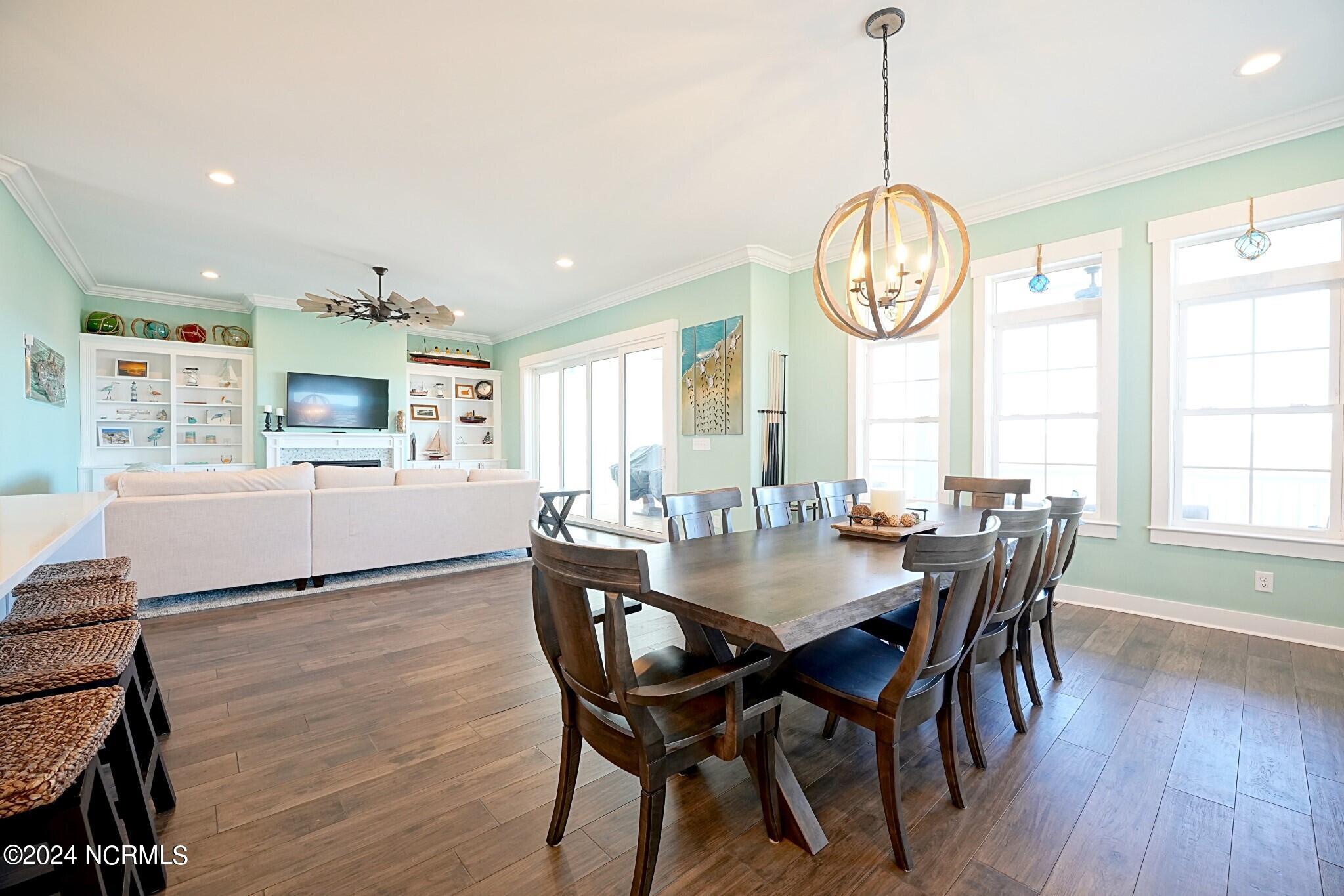102 N Shore Drive W