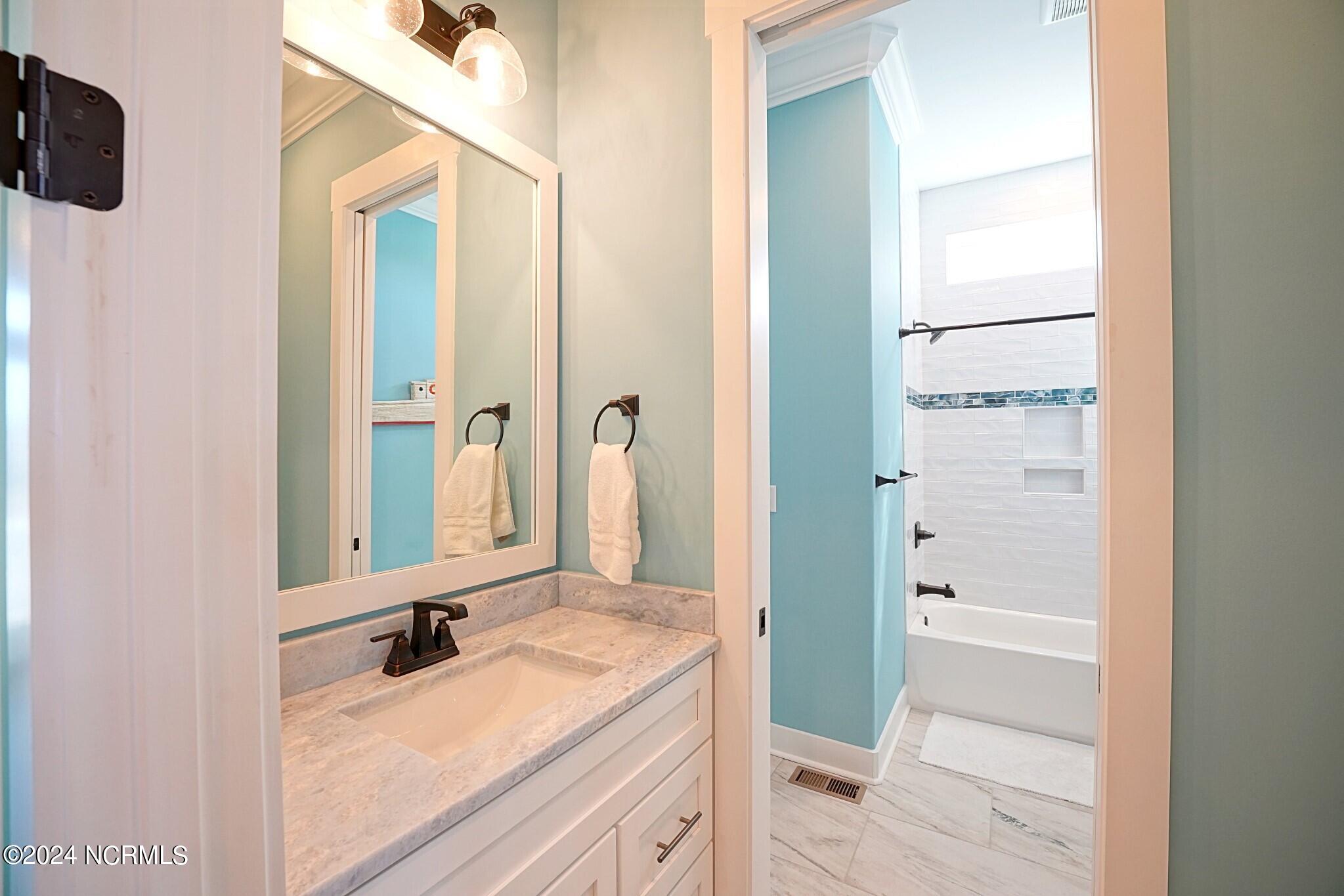 102 N Shore Drive W