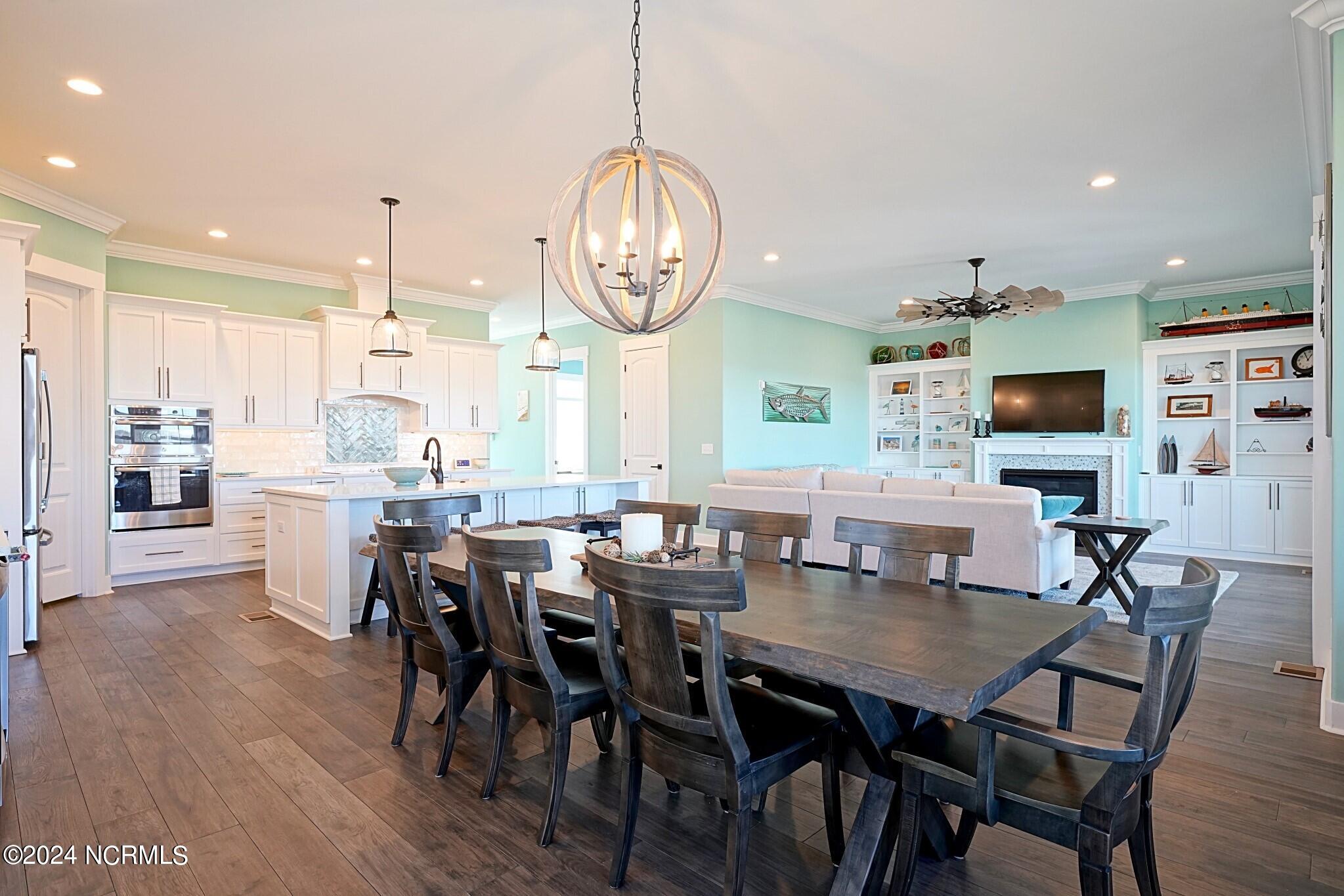 102 N Shore Drive W