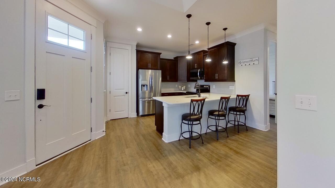 1394 Albacore Loop