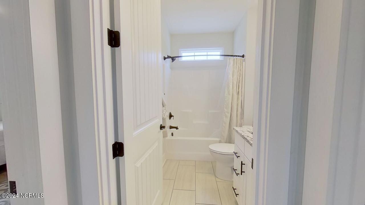 1394 Albacore Loop