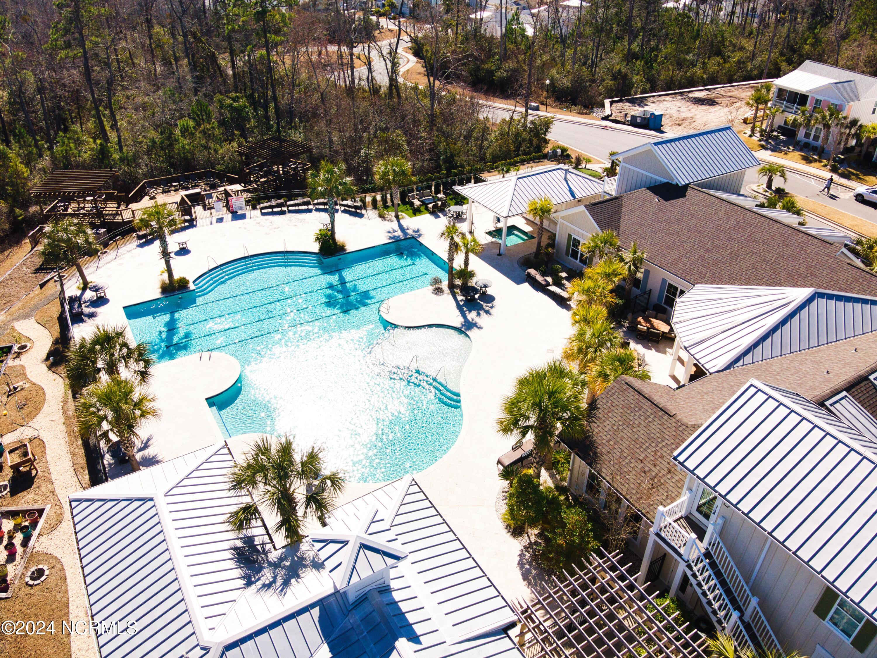 1394 Albacore Loop