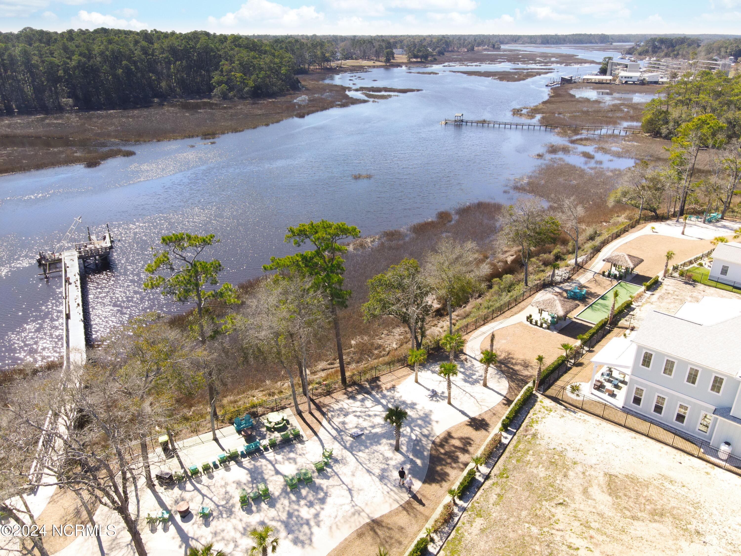 1394 Albacore Loop