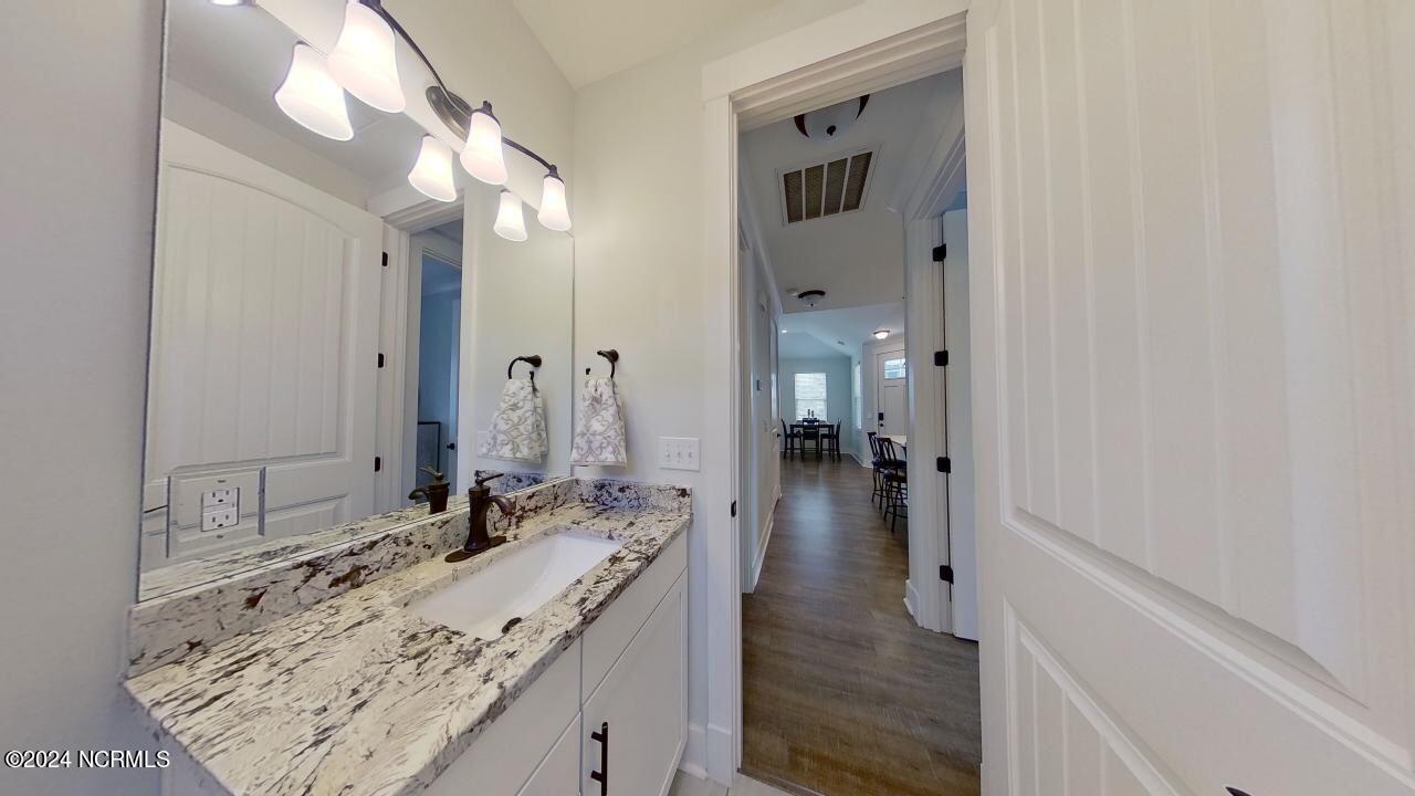 1394 Albacore Loop