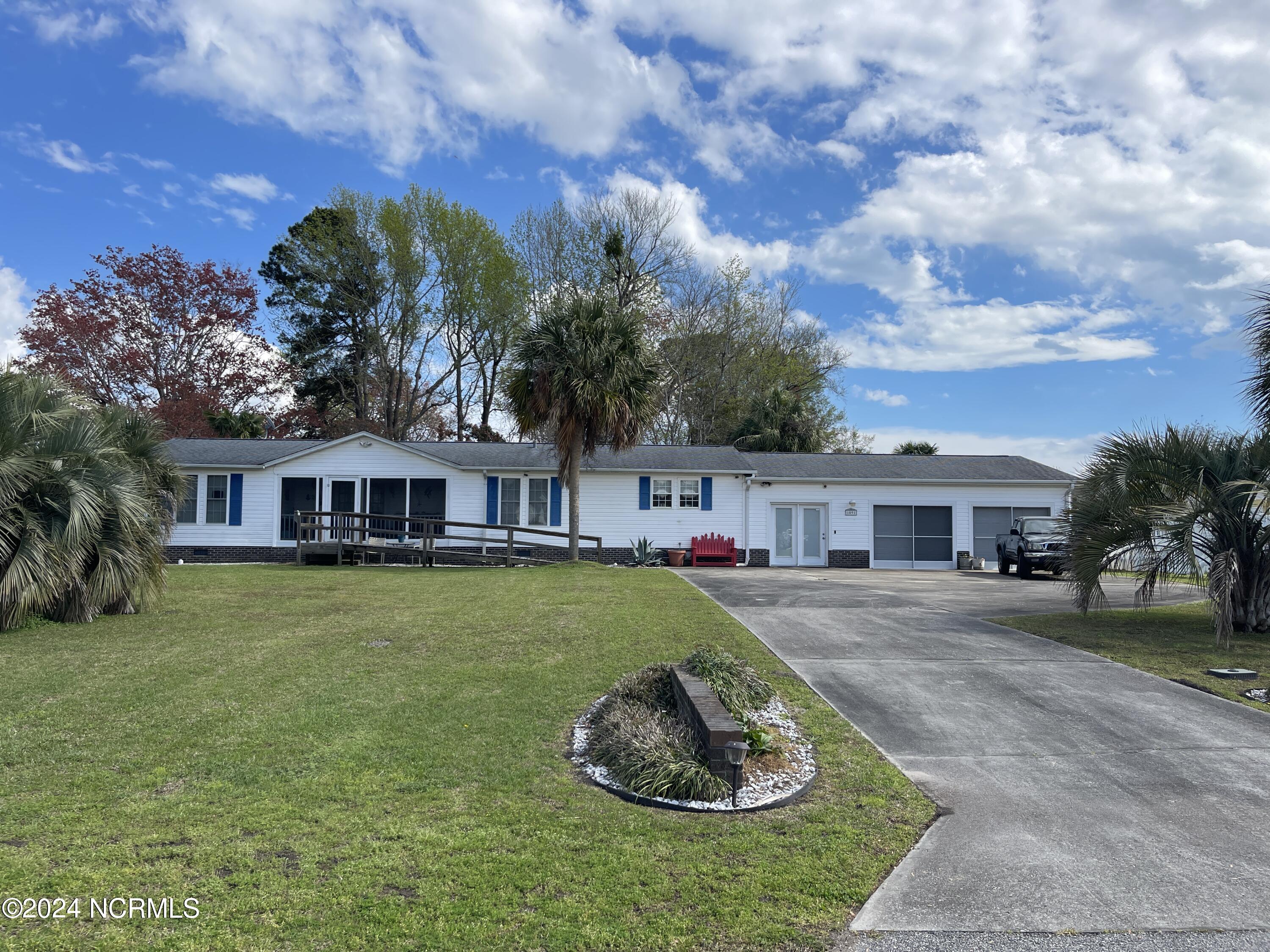 1091 S Clubview Lane