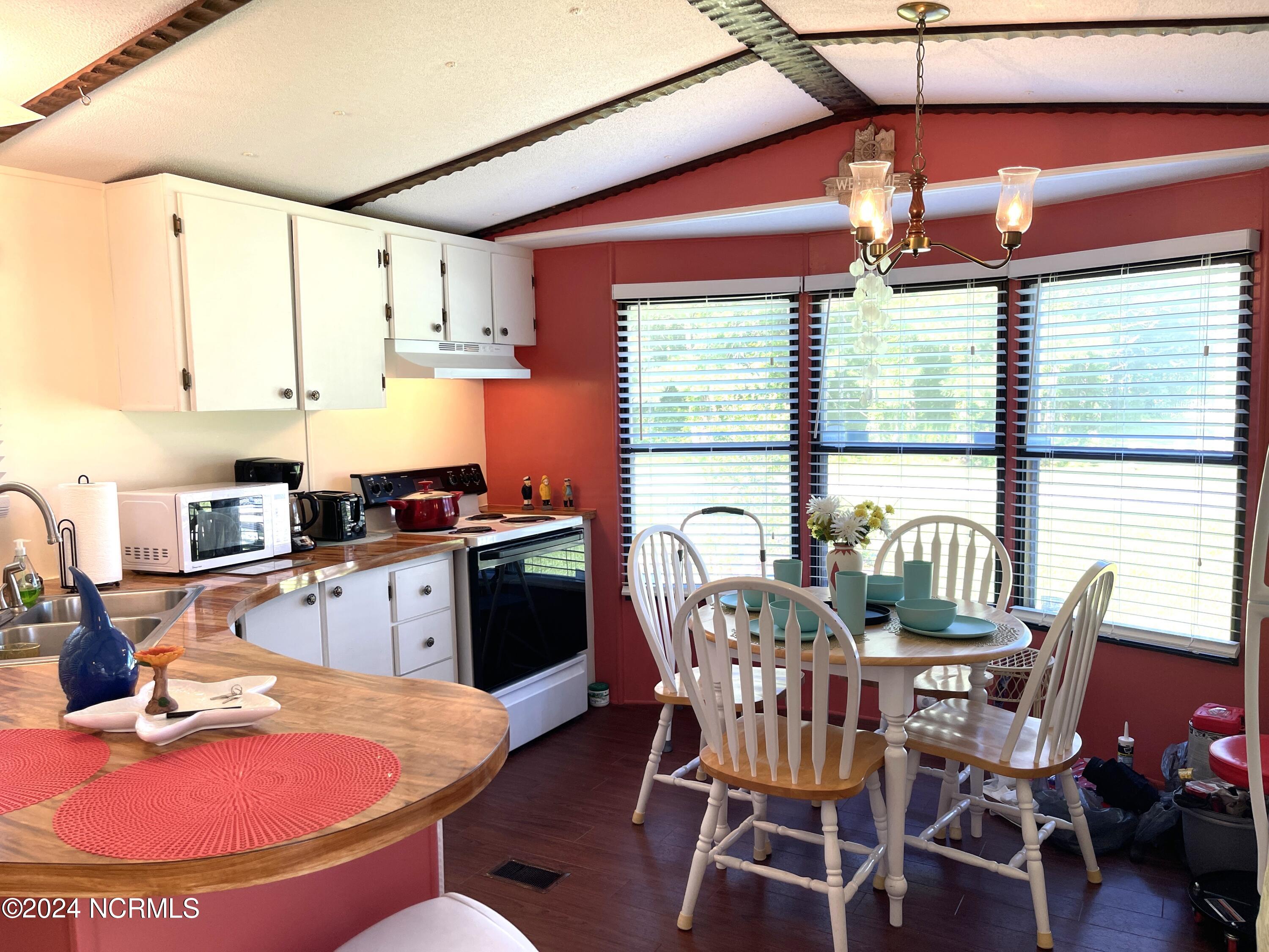 2529 Ocean Sound Circle SW