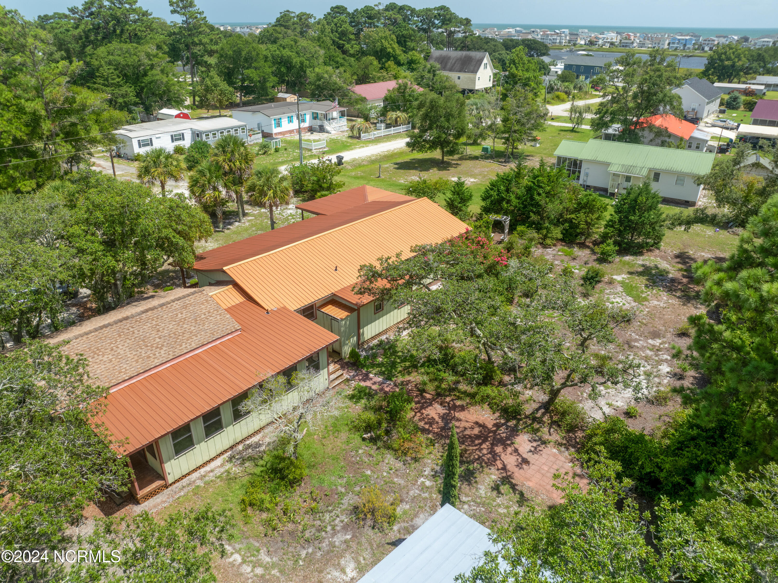2809 Coastal Shores Road SW
