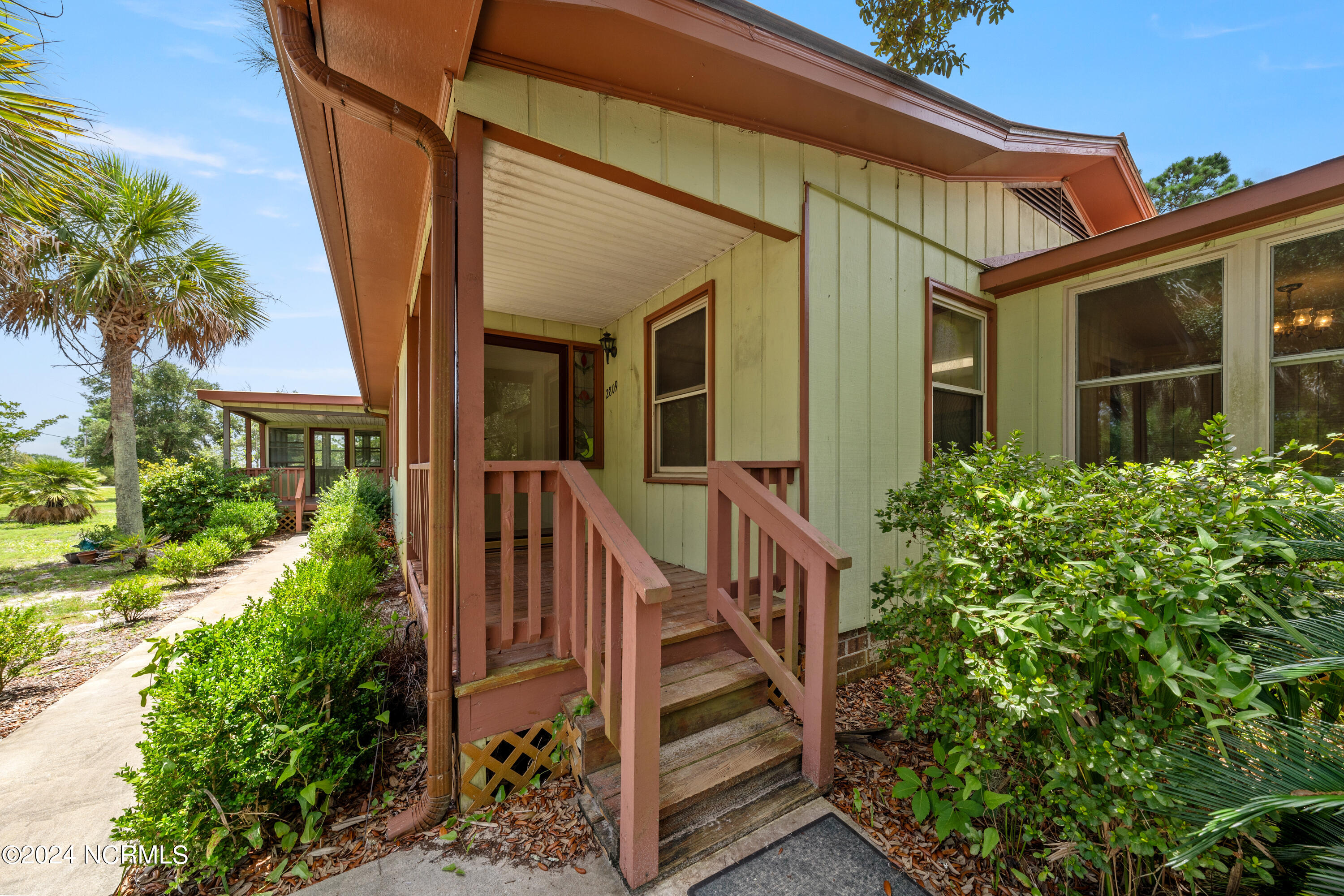 2809 Coastal Shores Road SW