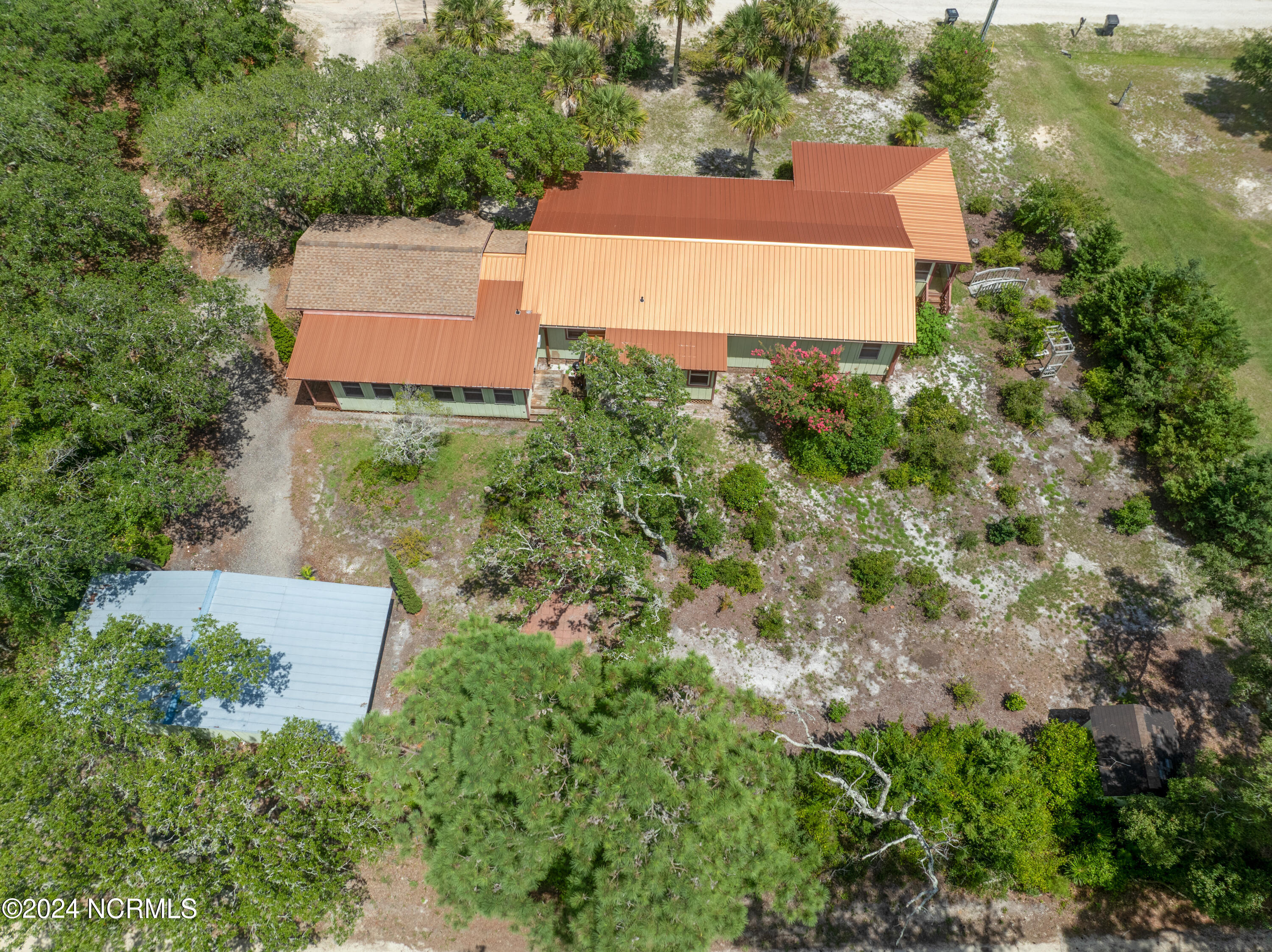 2809 Coastal Shores Road SW