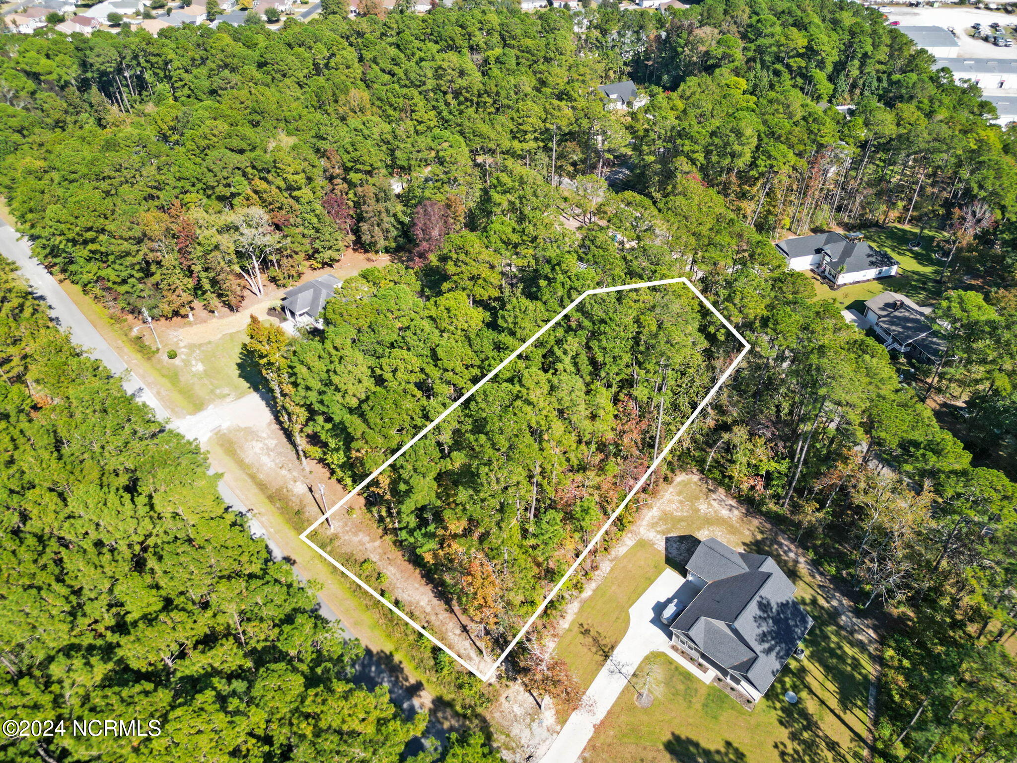464 Boundary Loop Road NW