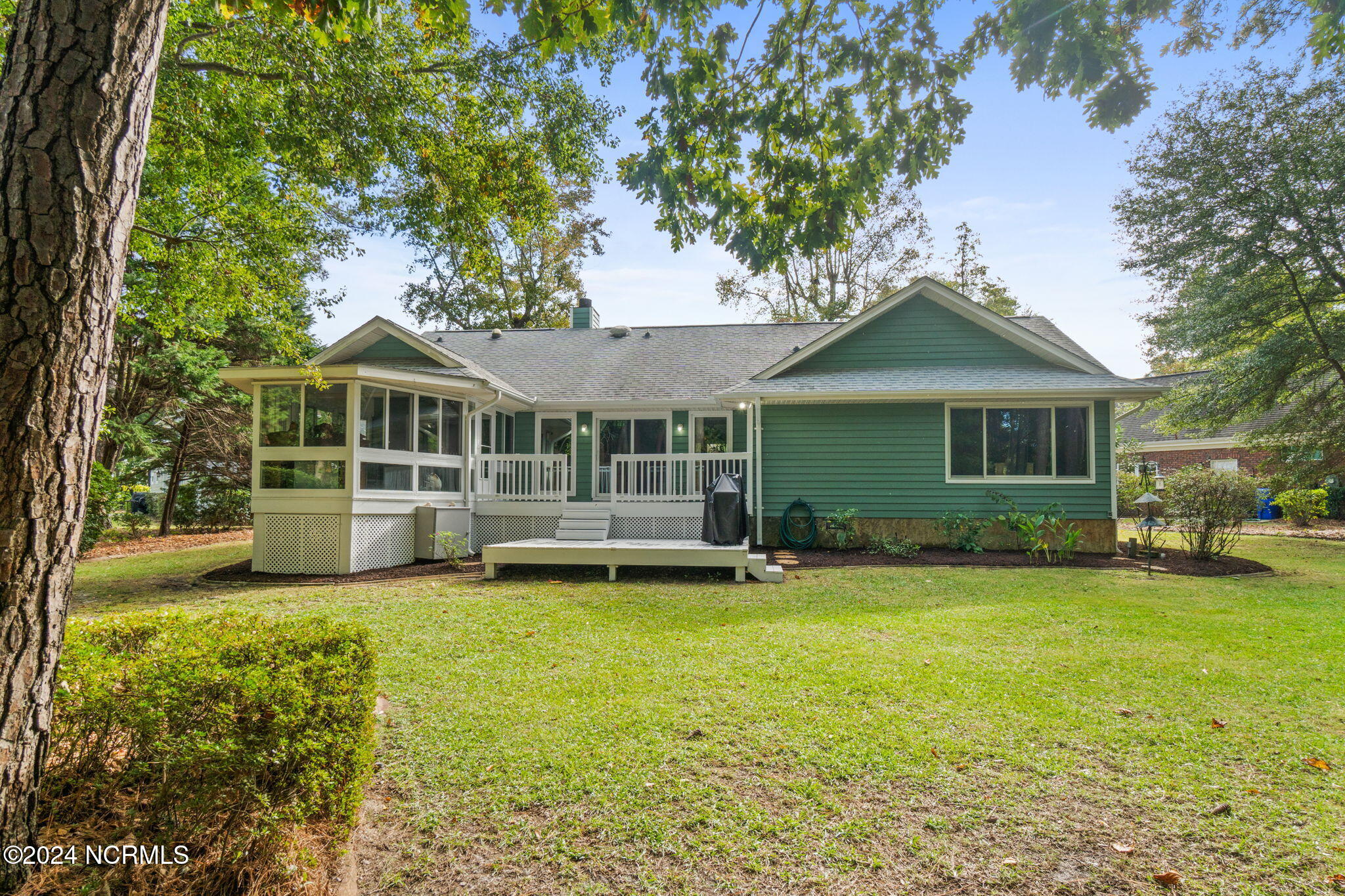 933 Green Pointe Drive