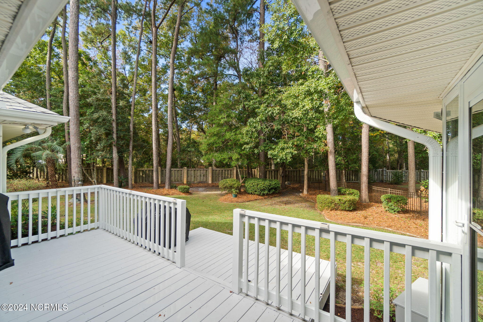 933 Green Pointe Drive