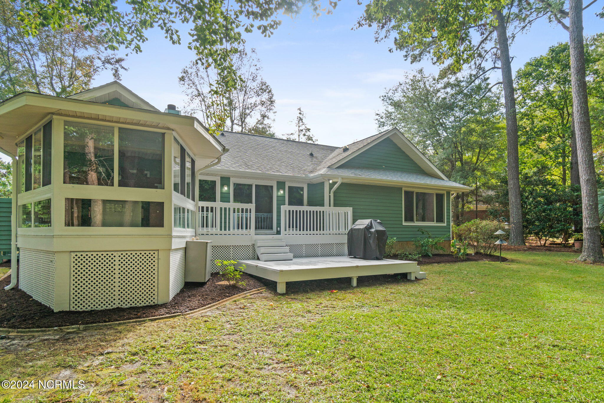 933 Green Pointe Drive
