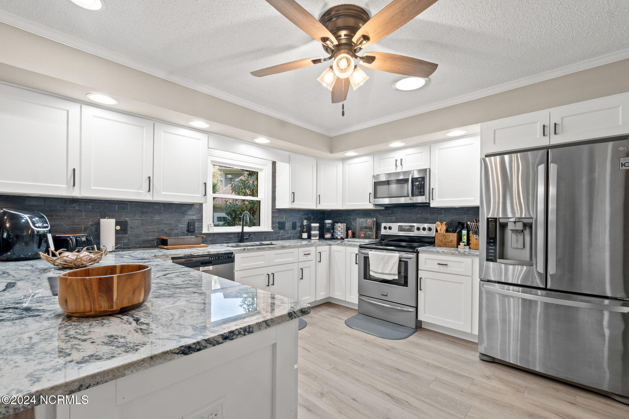 933 Green Pointe Drive