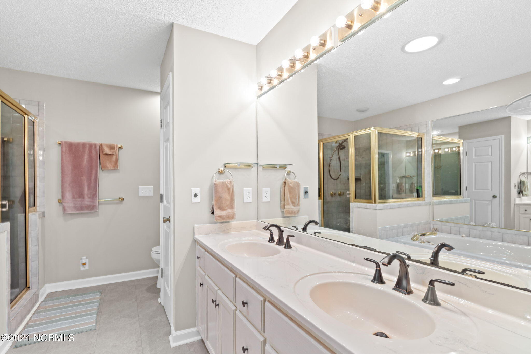 933 Green Pointe Drive