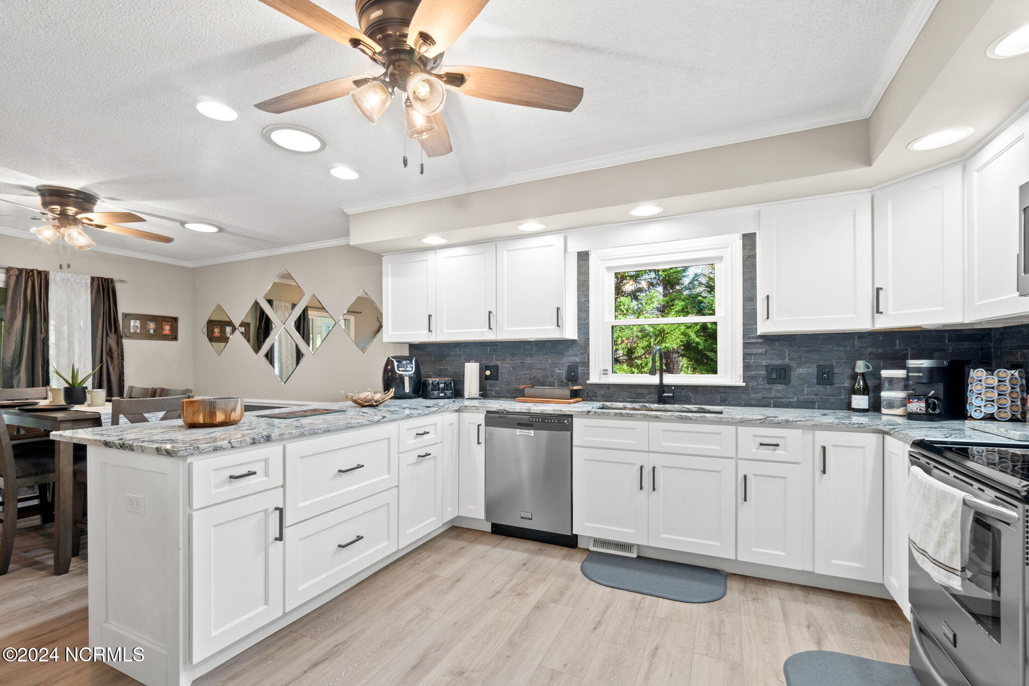 933 Green Pointe Drive