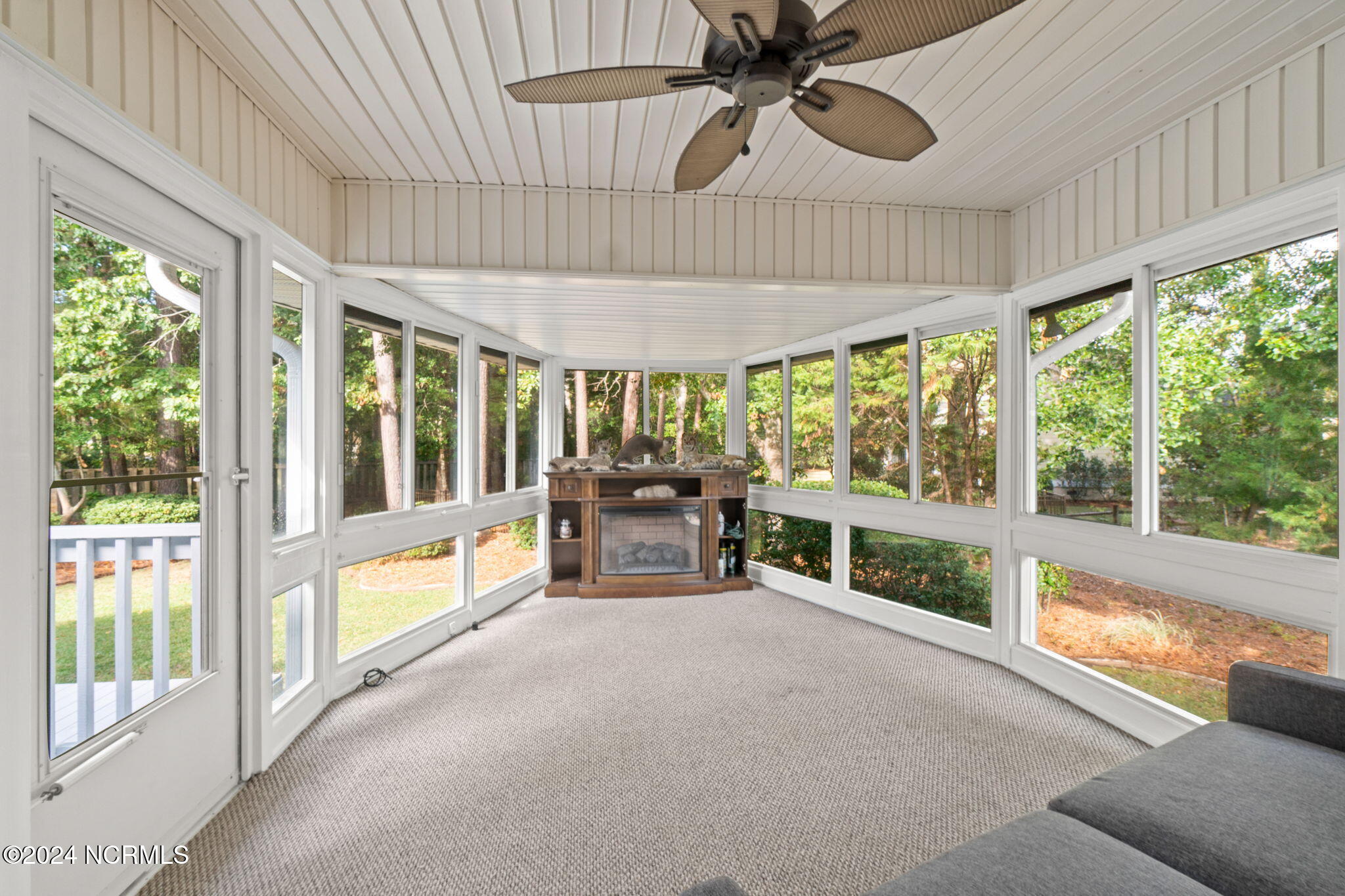 933 Green Pointe Drive