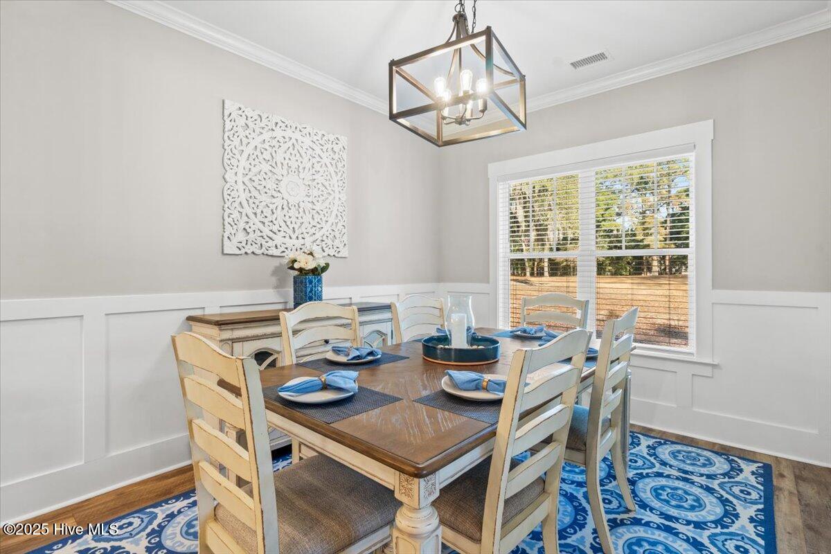 424 Shoreline Drive W
