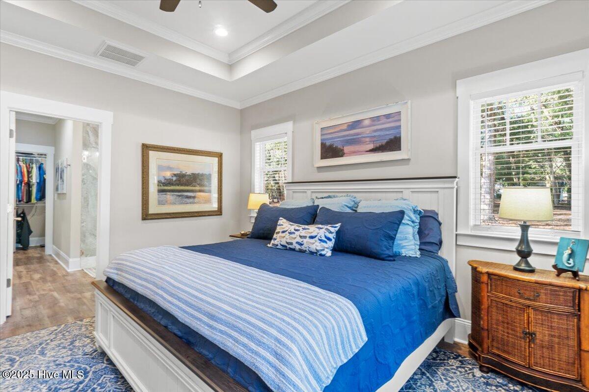424 Shoreline Drive W