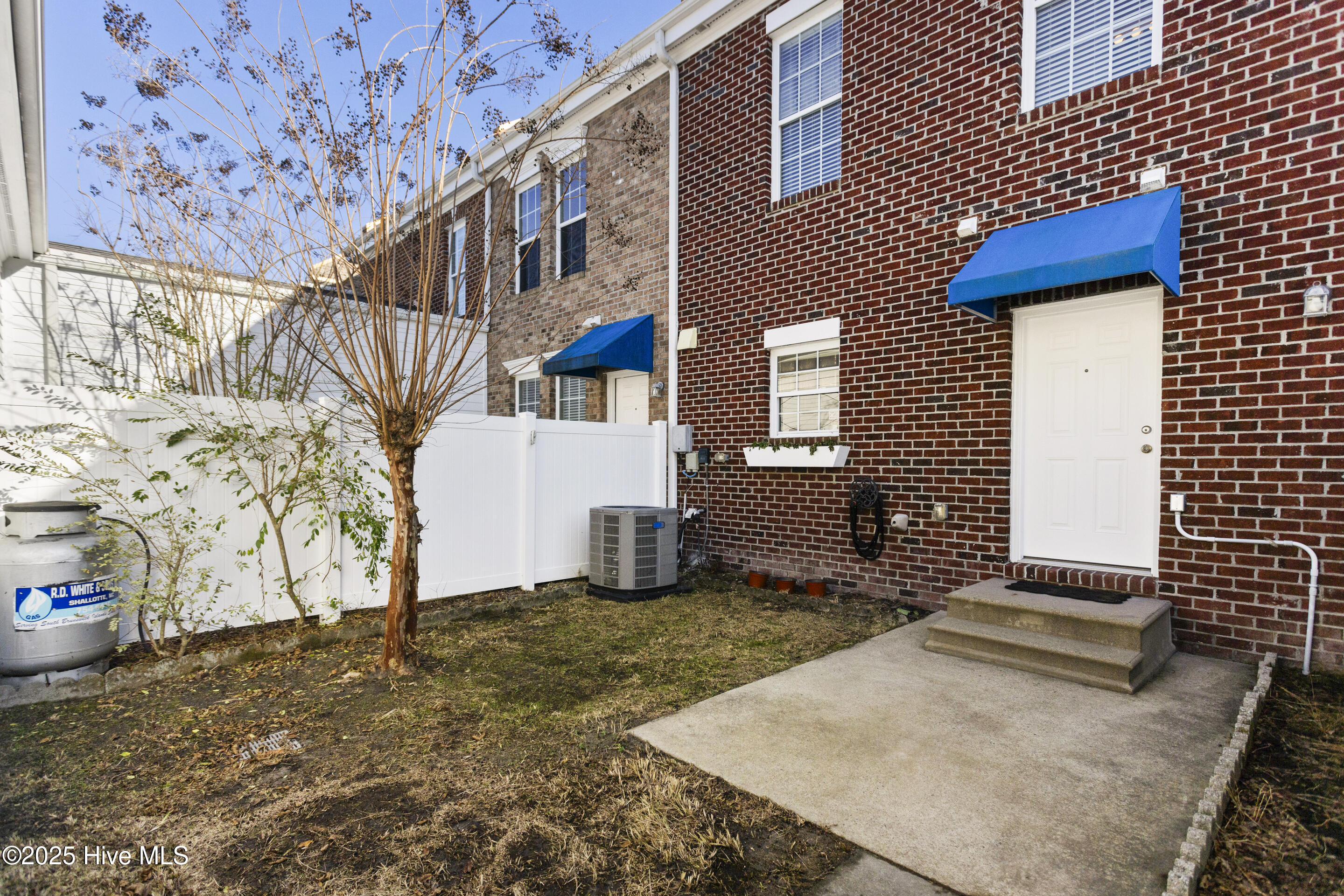 7620 High Market Street 3