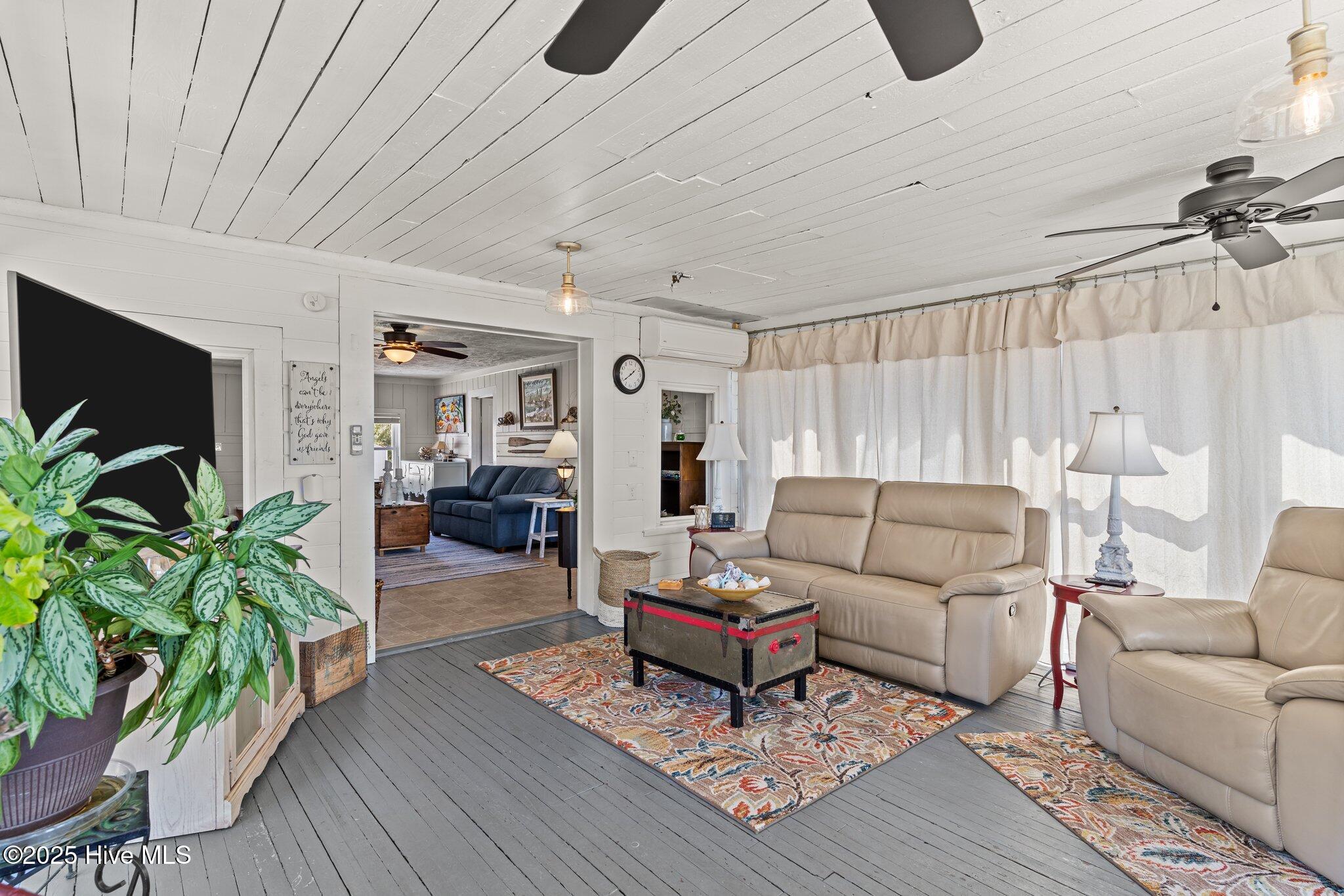 3582 Norman Drive SW