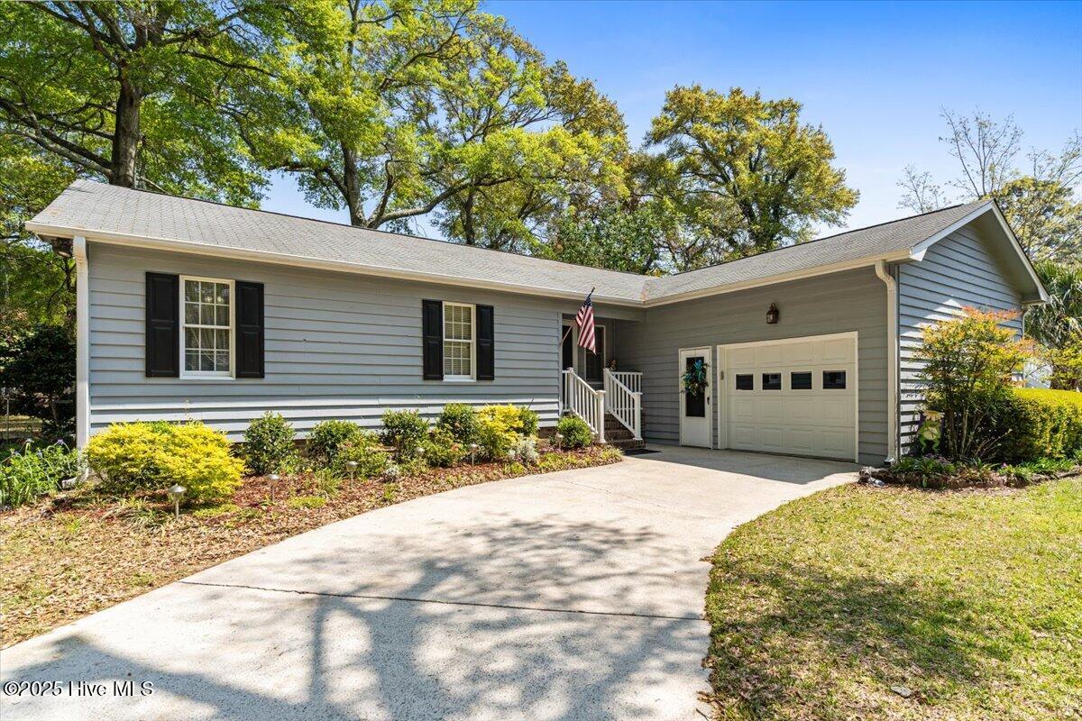 2492 John Avenue SW
