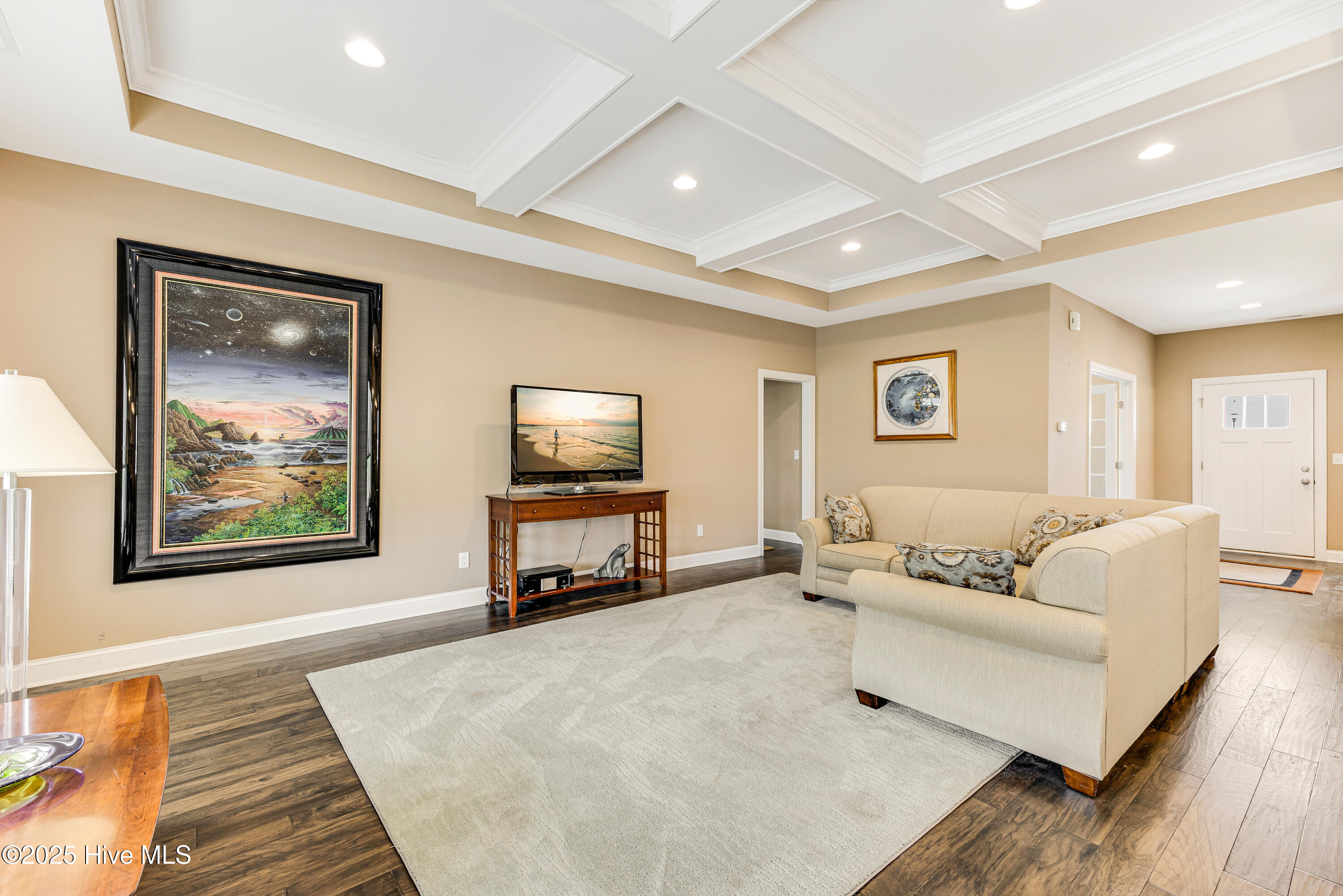 691 Marbella Court NW