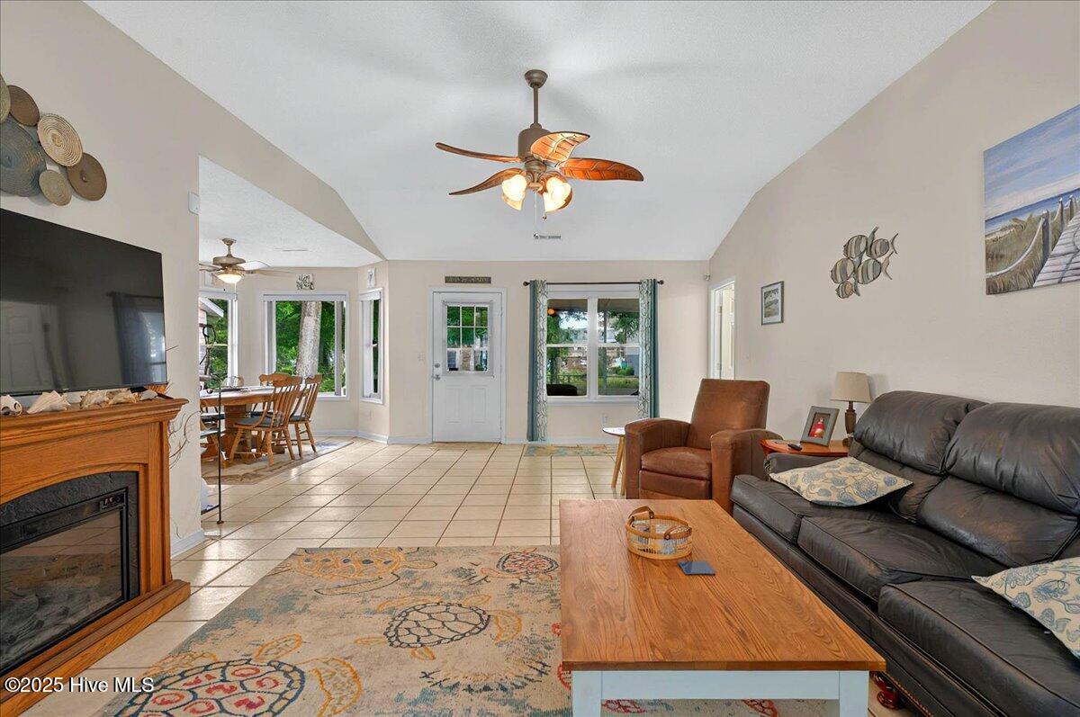 702 Shoreline Drive E