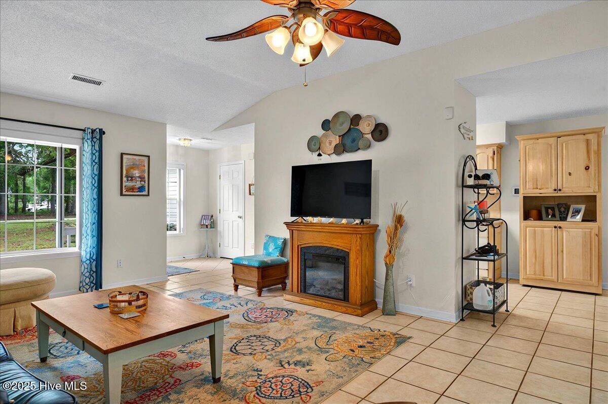 702 Shoreline Drive E