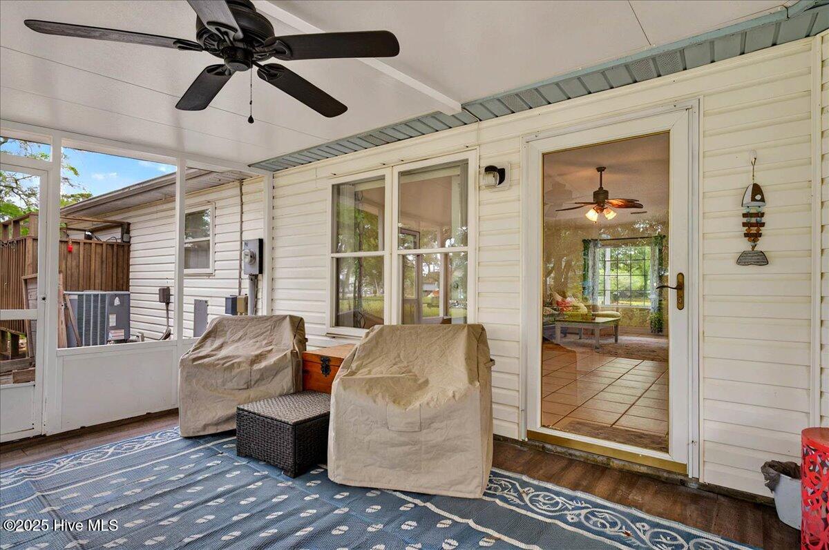 702 Shoreline Drive E