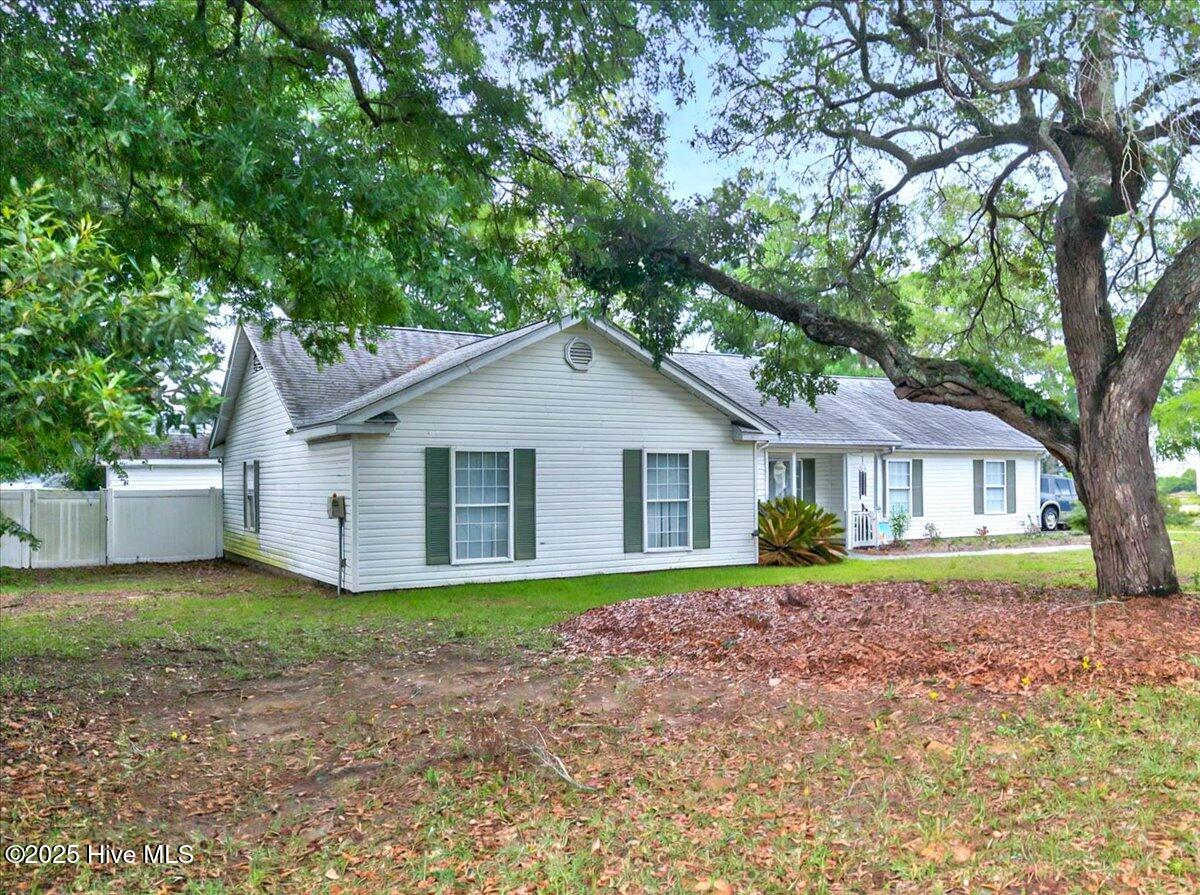 702 Shoreline Drive E