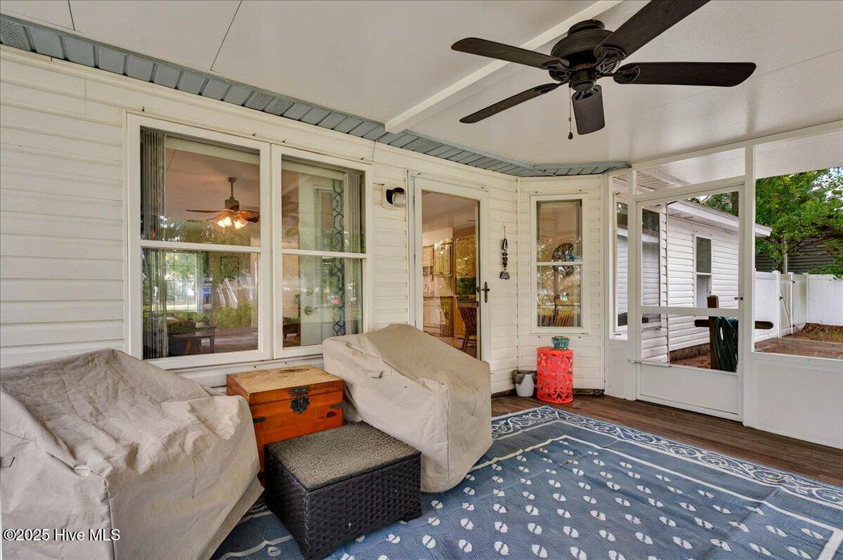 702 Shoreline Drive E