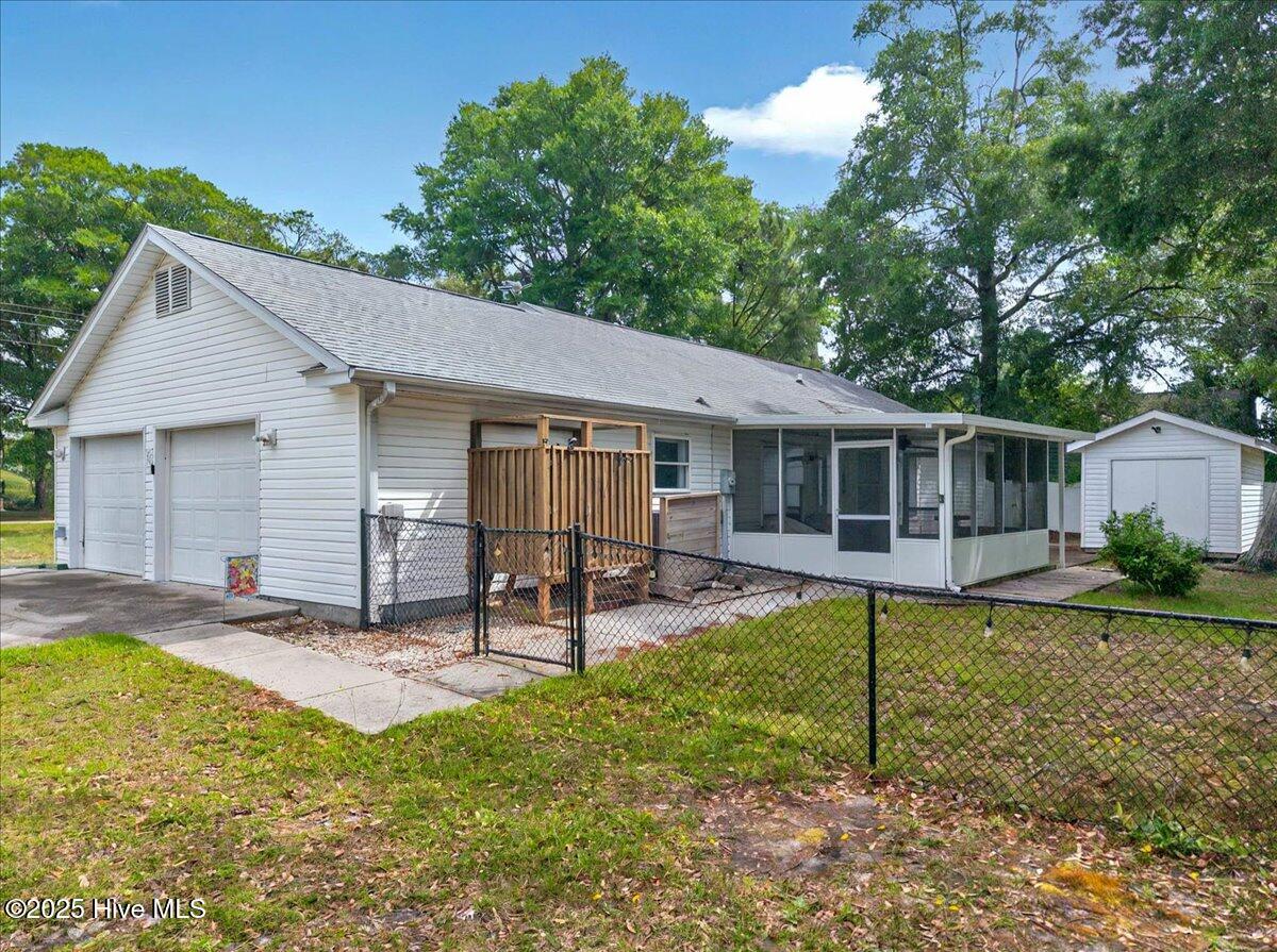 702 Shoreline Drive E