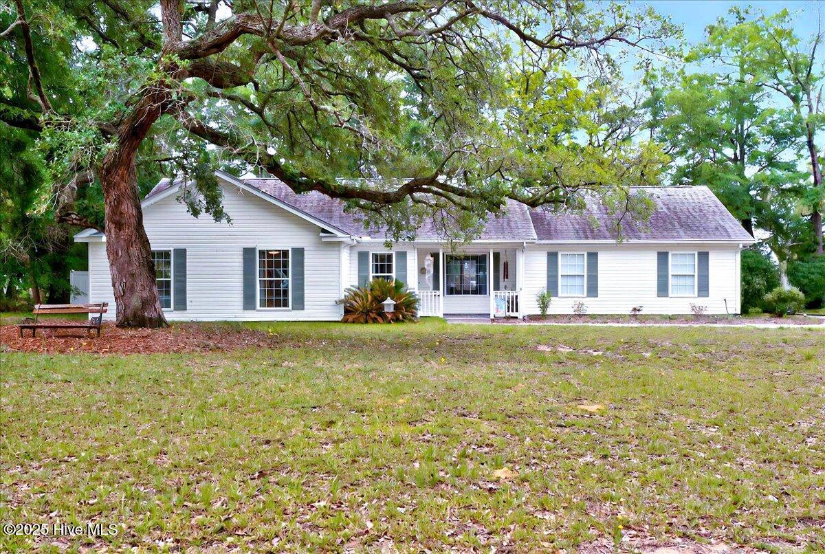 702 Shoreline Drive E