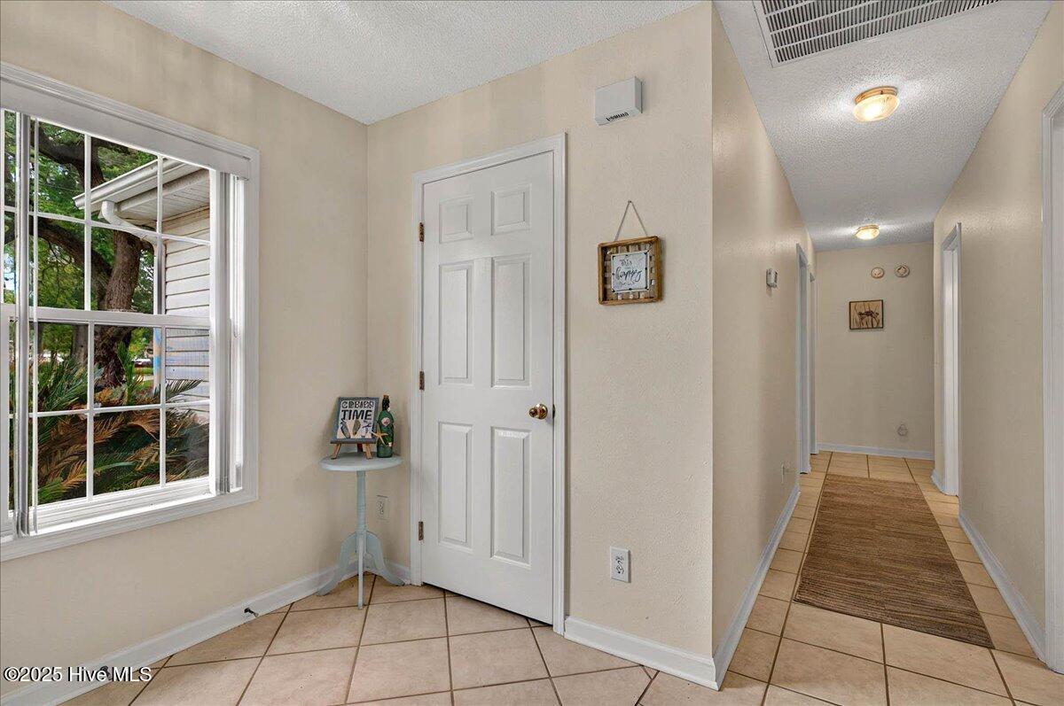 702 Shoreline Drive E