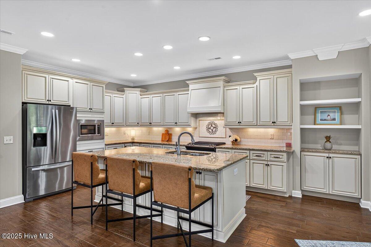 208 Brookwood Park Court