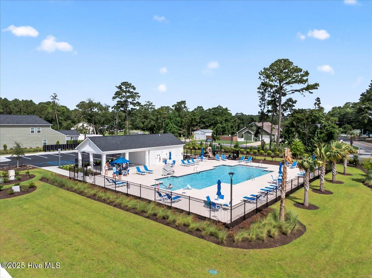 1673 White Starfish Court