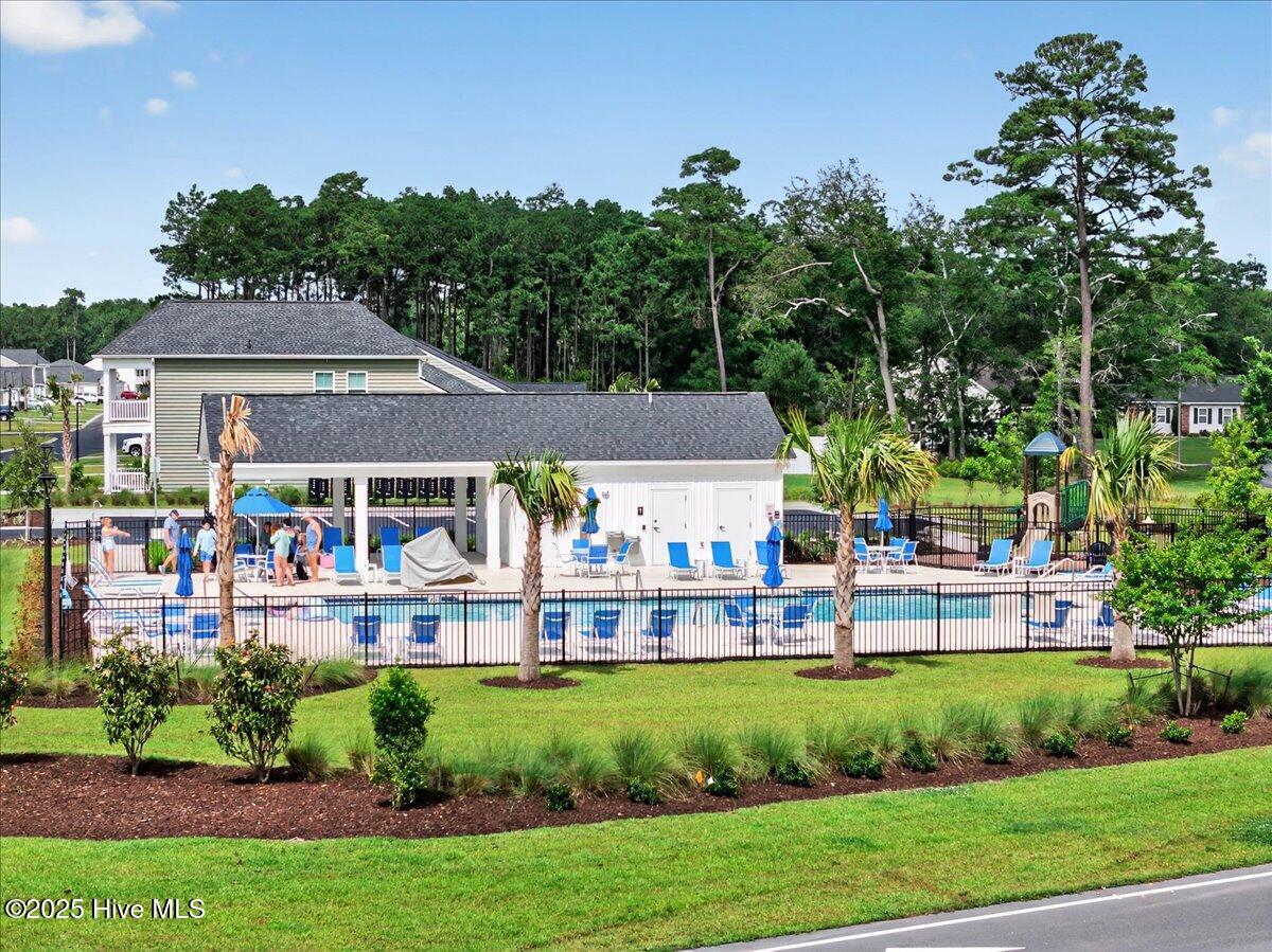 1673 White Starfish Court
