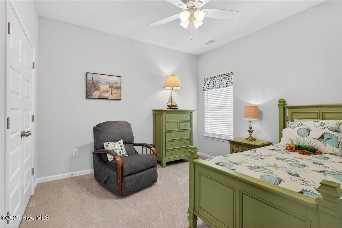1673 White Starfish Court