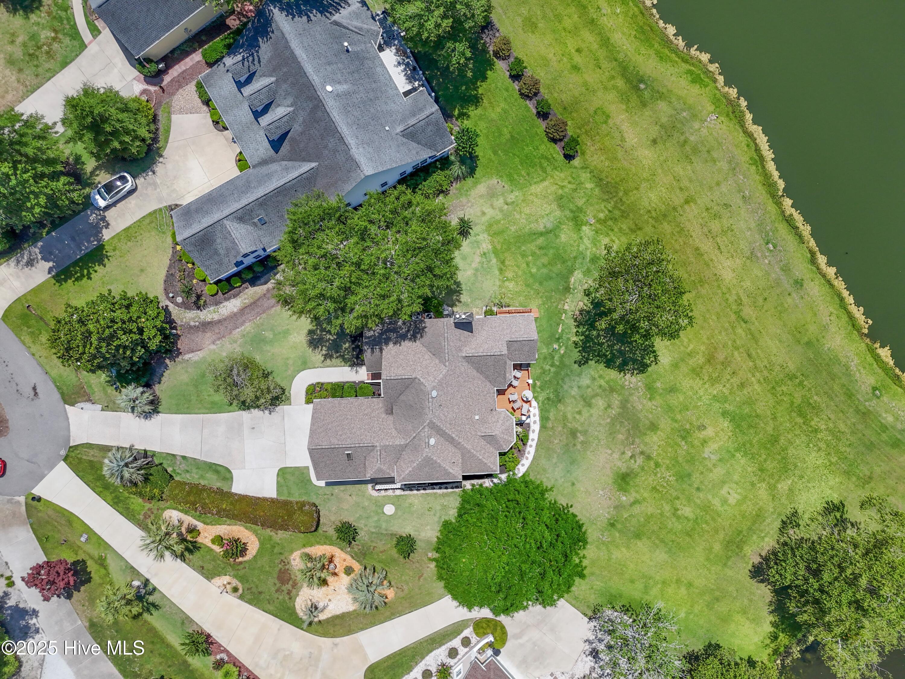 188 Edgewater Circle
