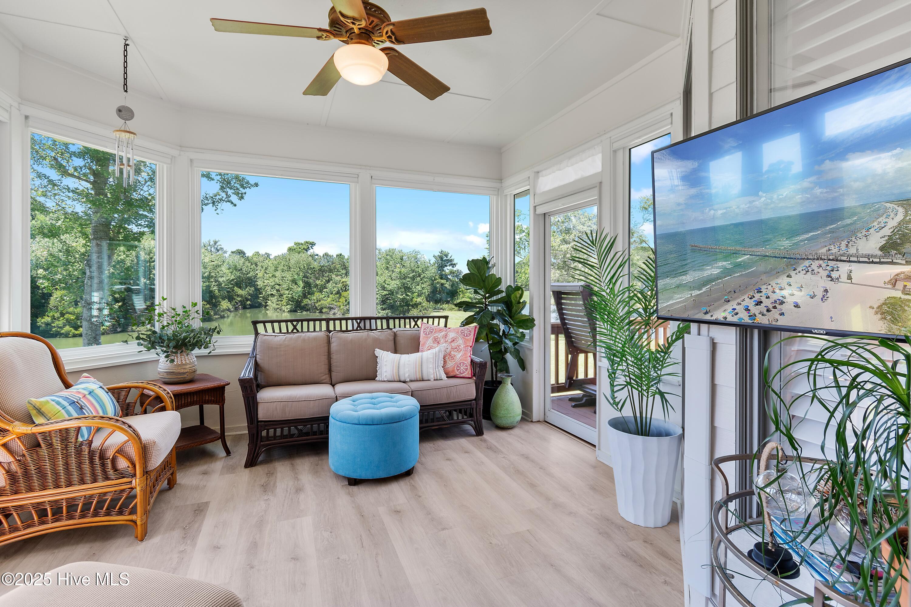 188 Edgewater Circle