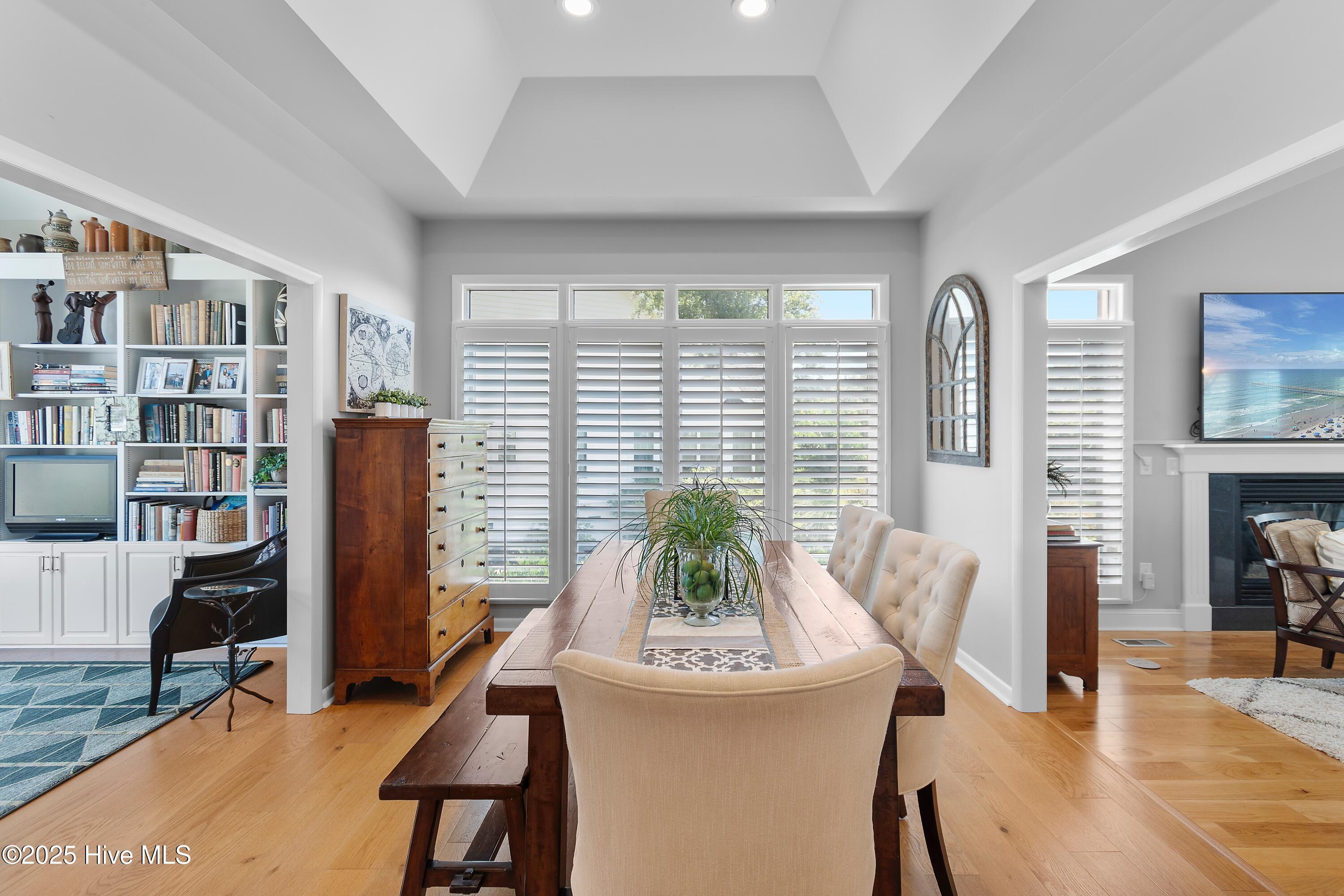 188 Edgewater Circle