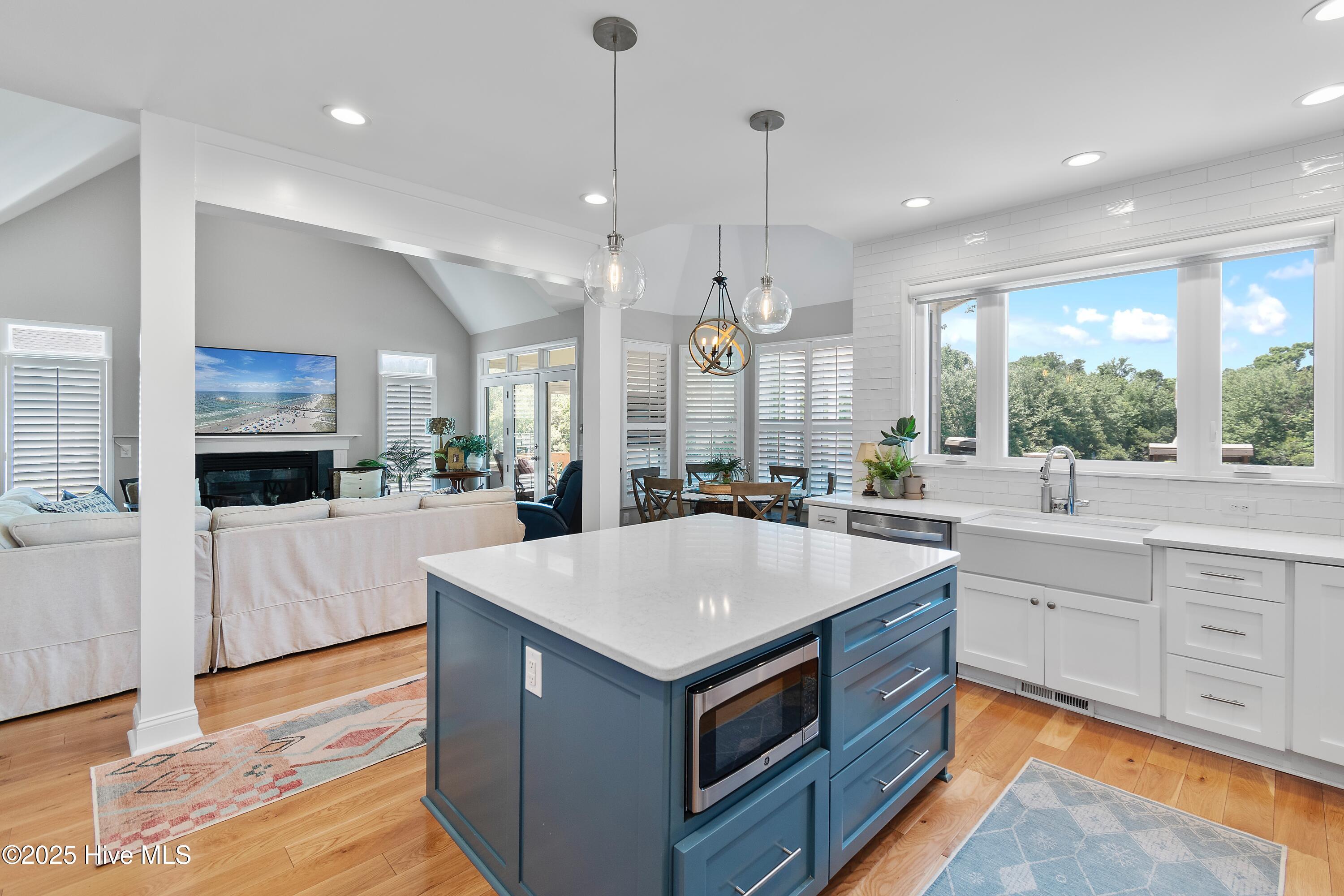 188 Edgewater Circle