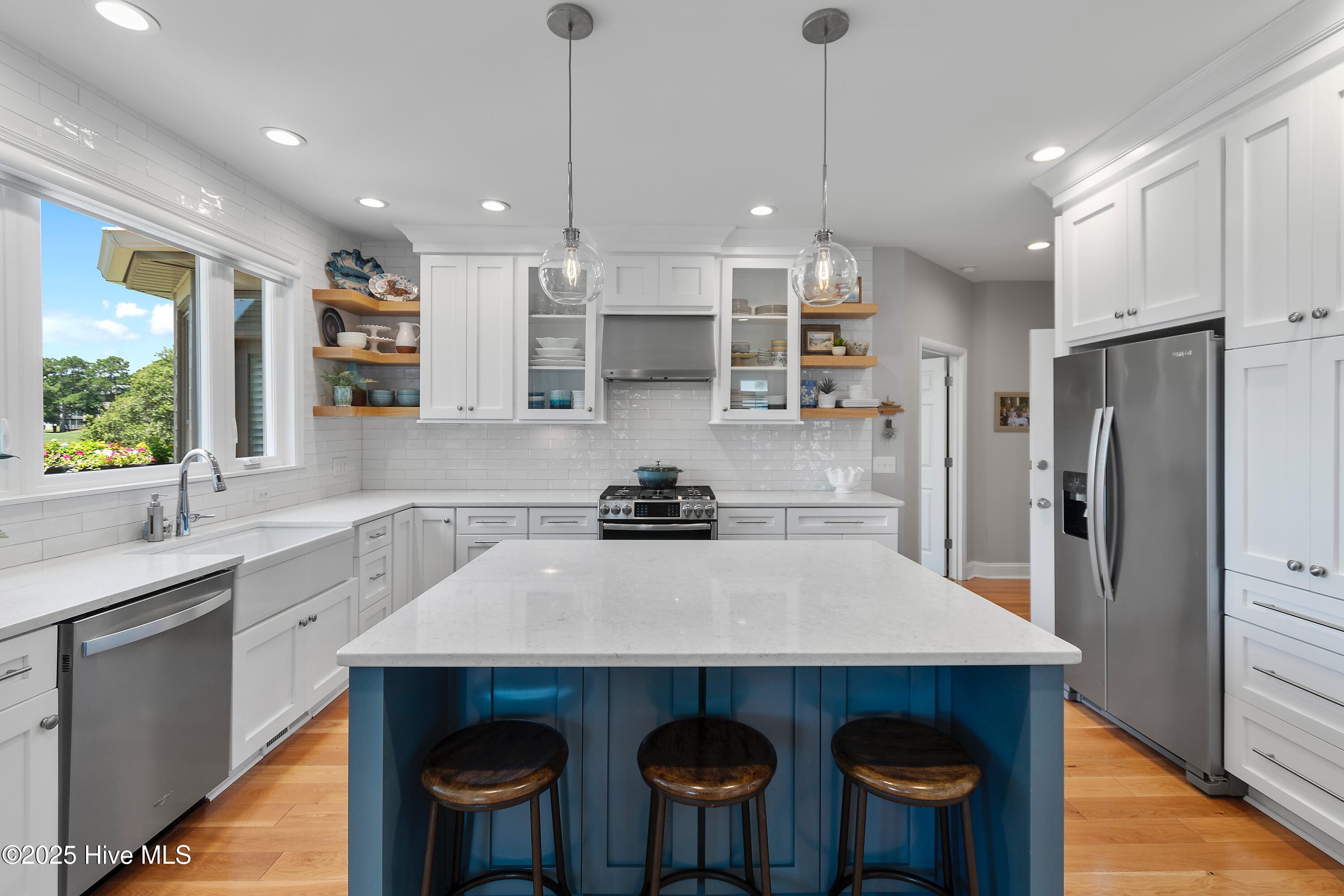 188 Edgewater Circle