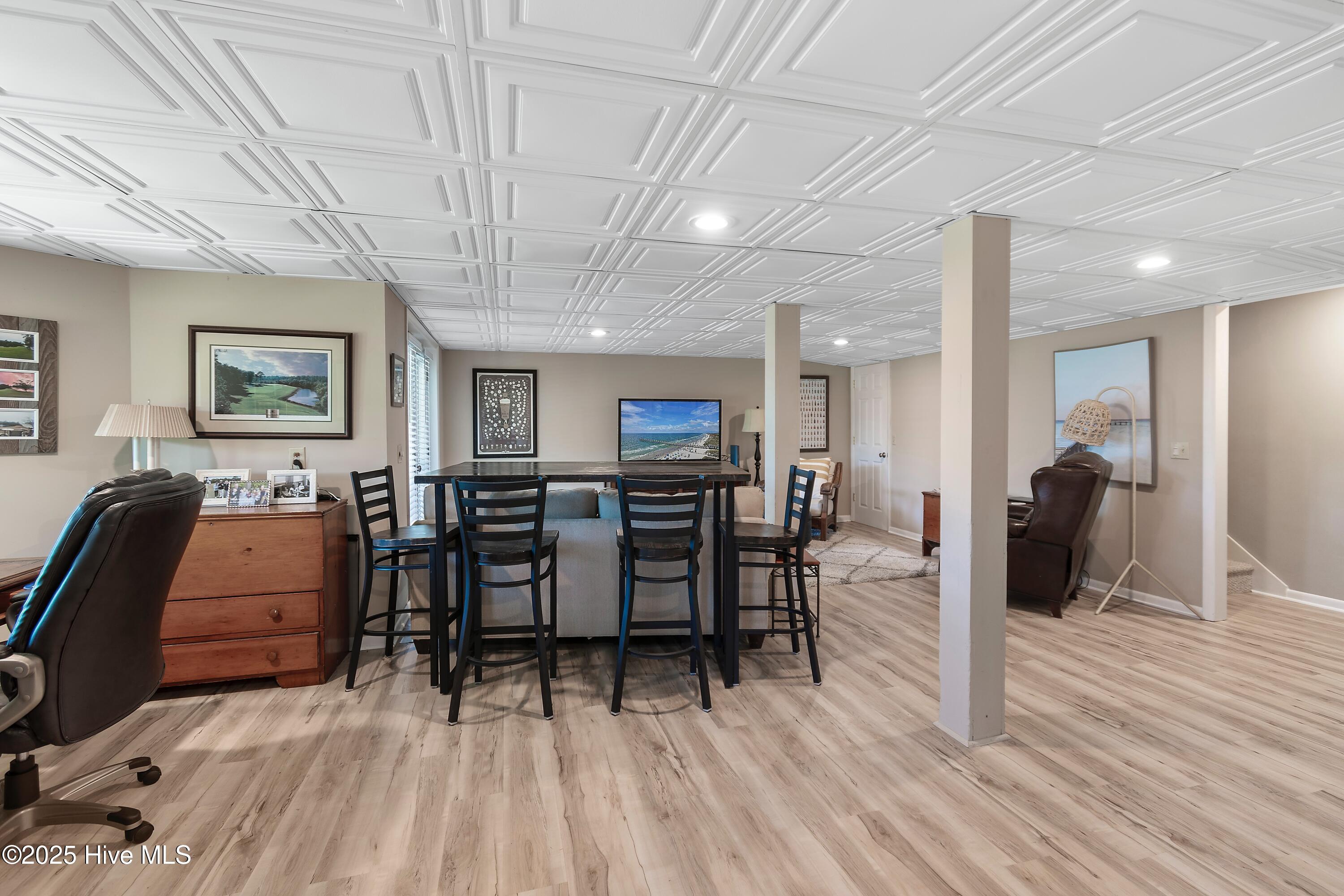 188 Edgewater Circle